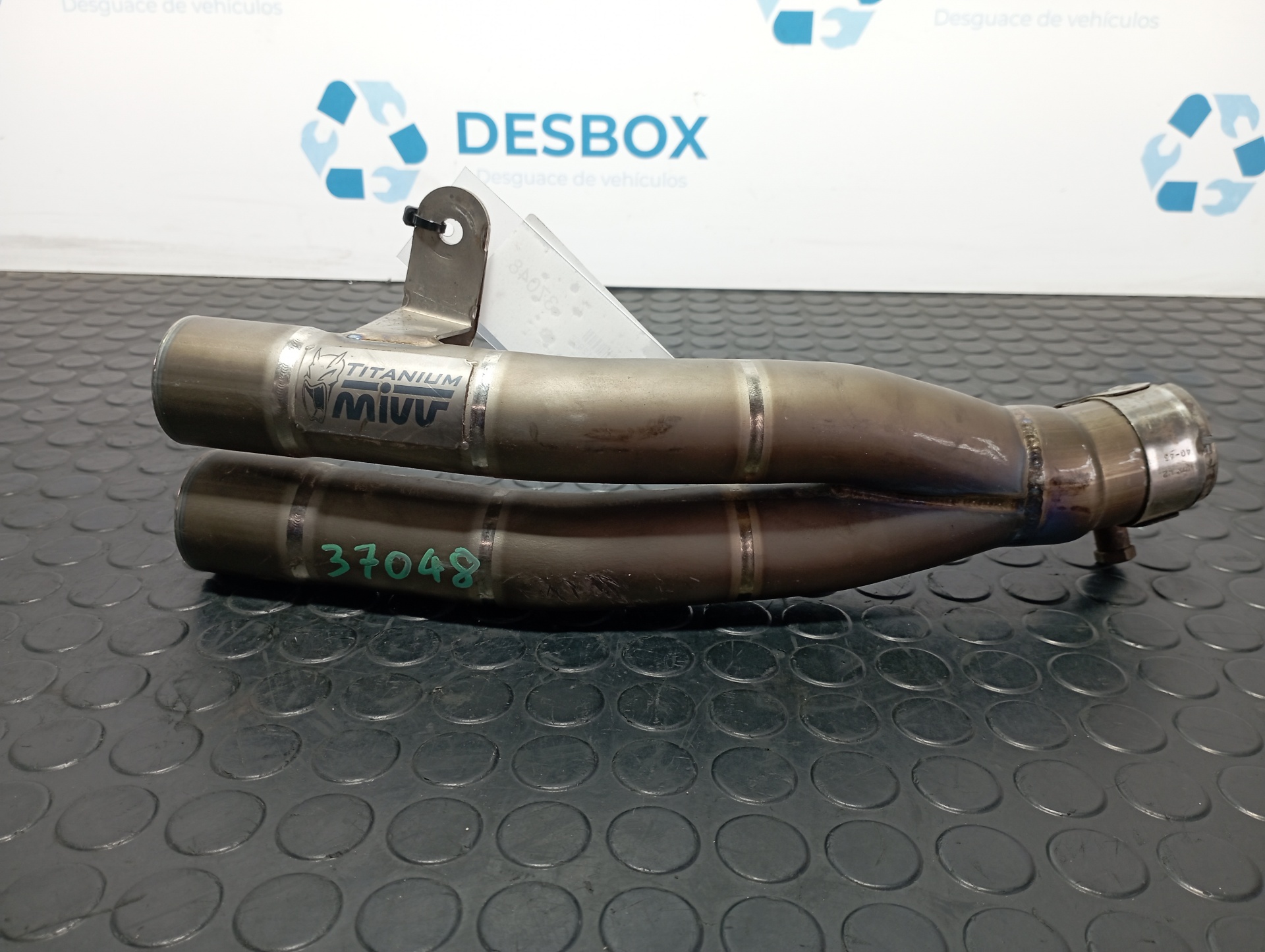 TUBO DE ESCAPE SUZUKI SFV650 - vista 5