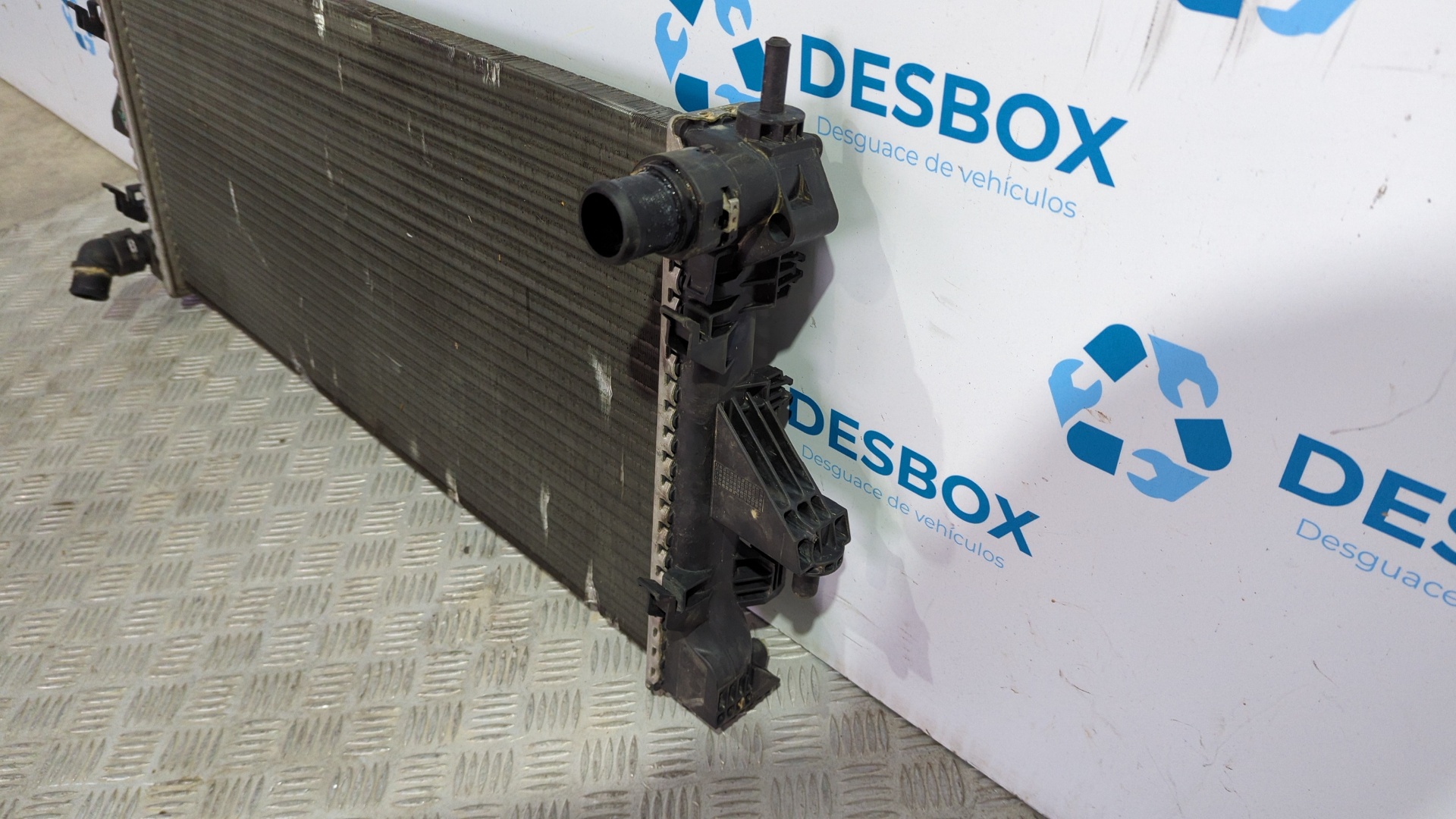 RADIADOR AGUA PEUGEOT BOXER CAJA CERR. TECHO ELEVADO (BAT.3450)(335)(2007 =>) - vista 3