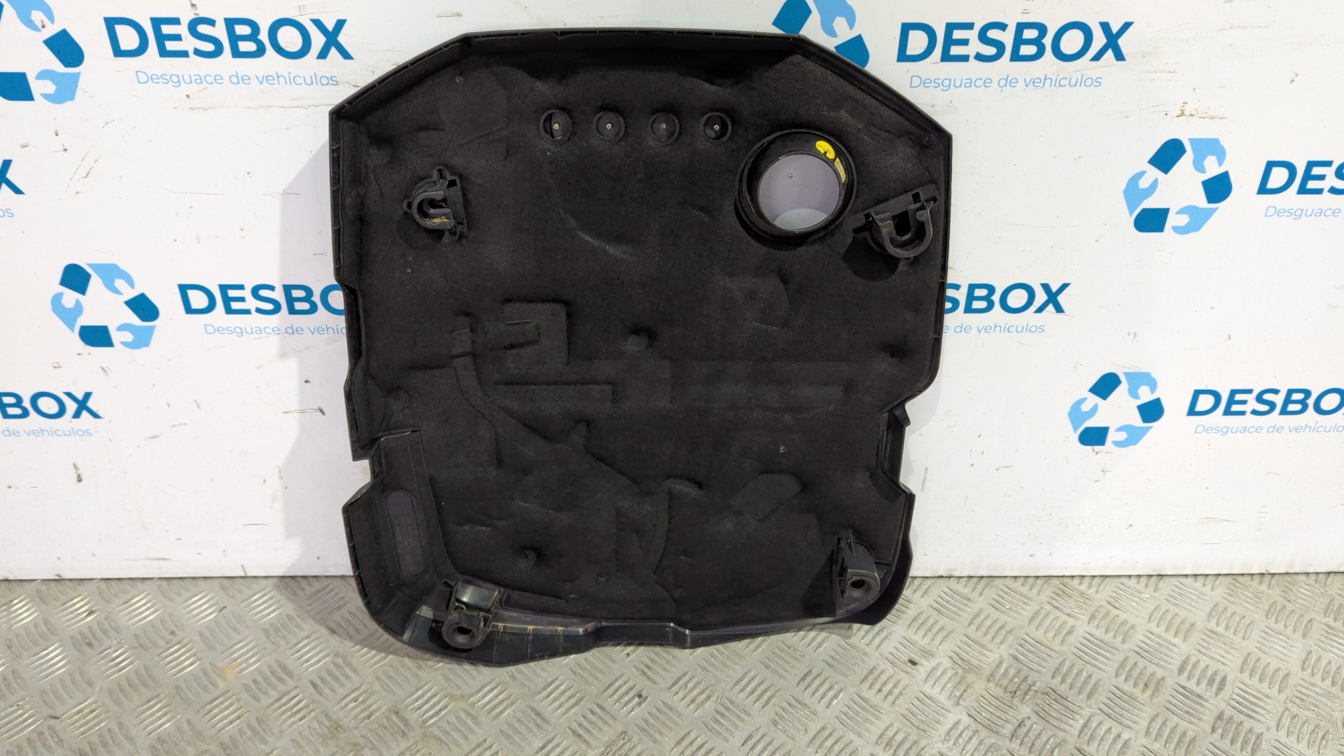 TAPA MOTOR AUDI A4 BERLINA (8W2) - vista 2