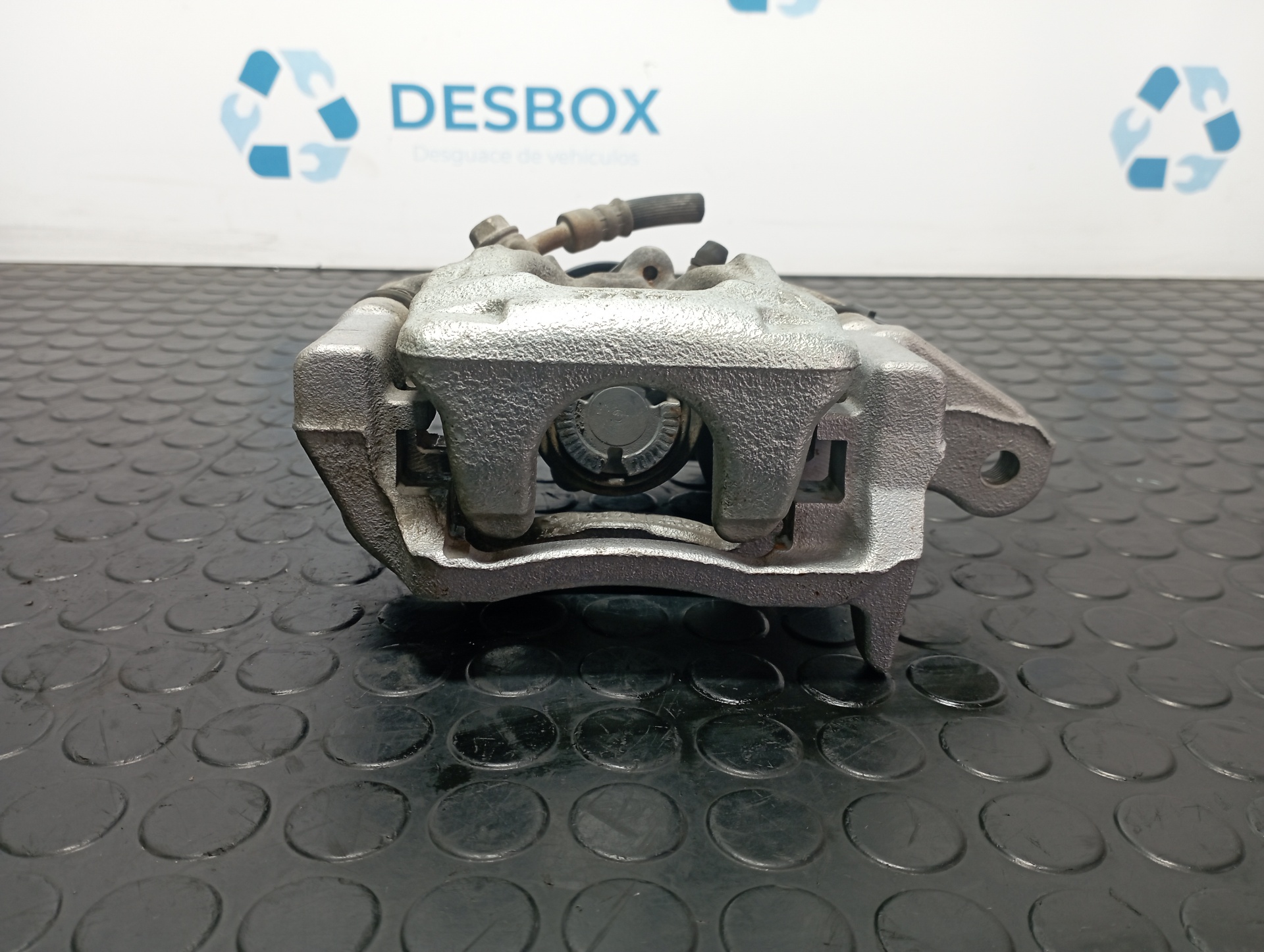 PINZA DE FRENO TRASERA DERECHA NISSAN QASHQAI (J11) - vista 3