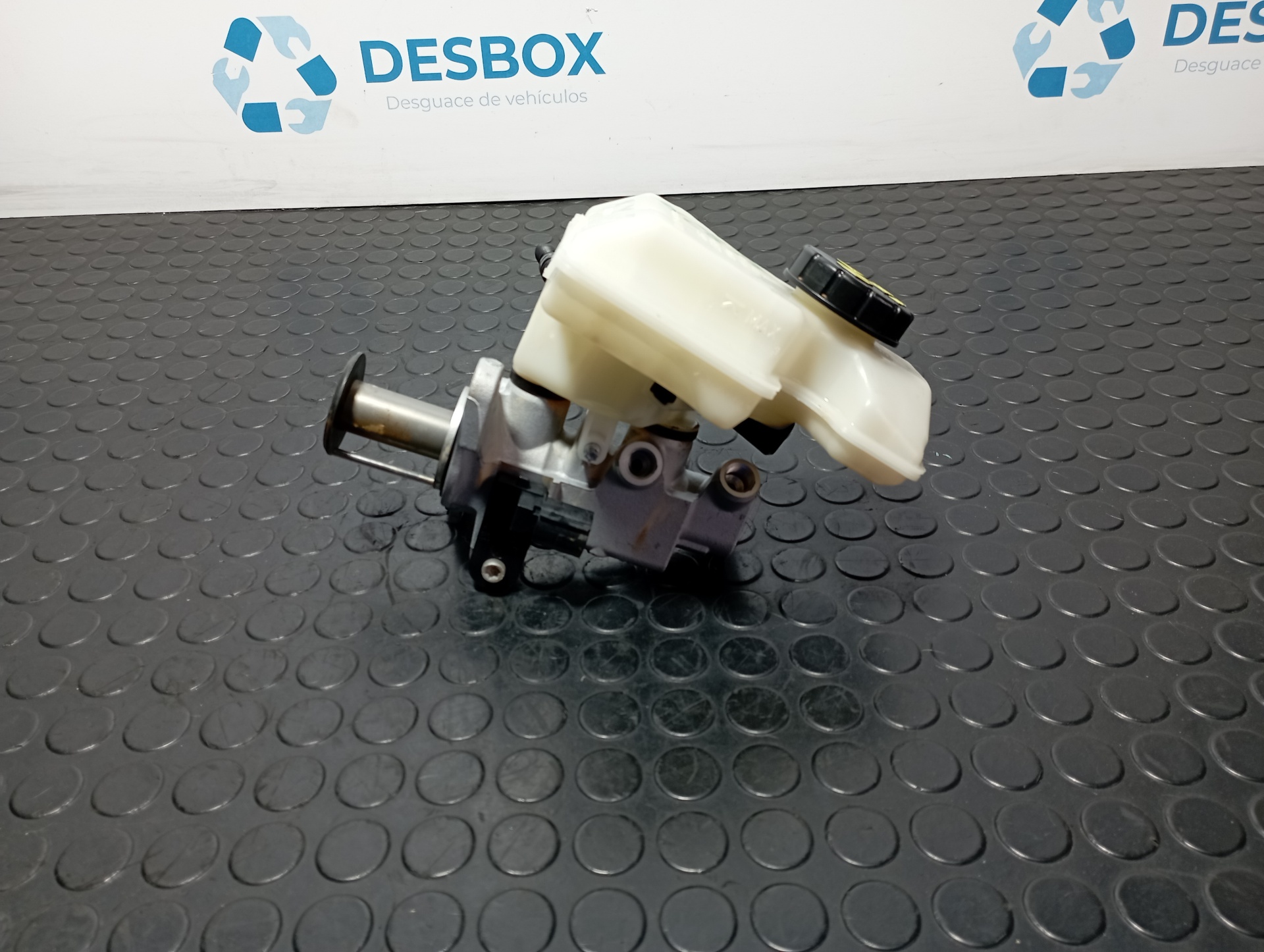 BOMBA FRENO VOLKSWAGEN POLO VI (AE1)