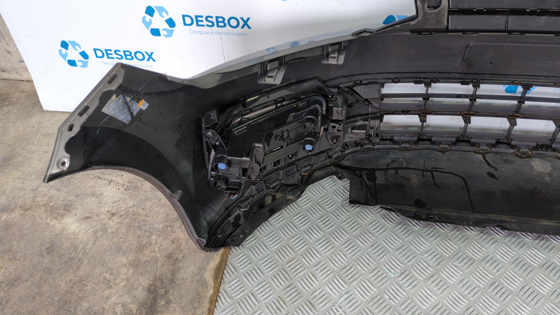 PARAGOLPES DELANTERO VOLKSWAGEN POLO - vista 4