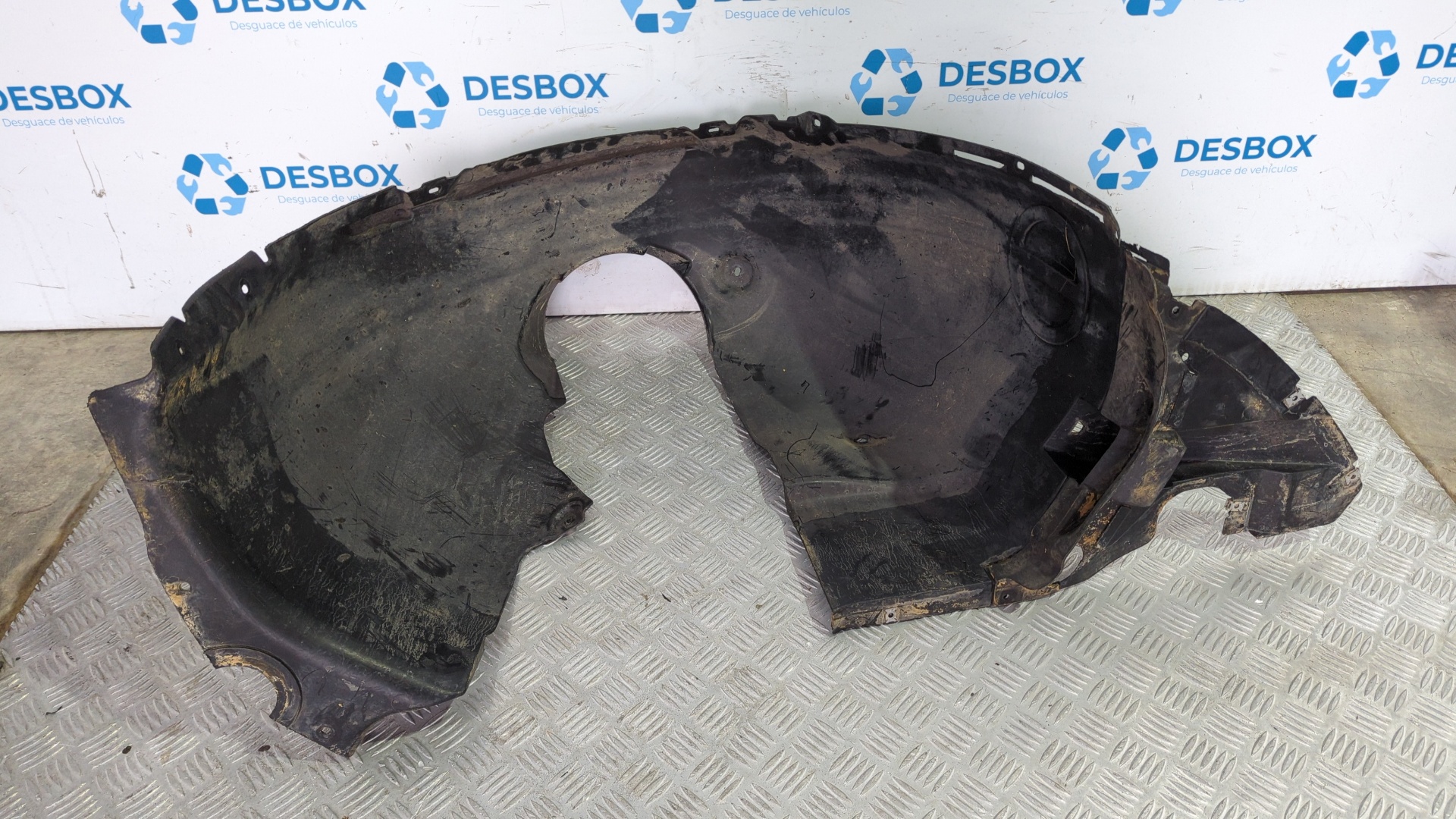 PASO RUEDA DELANTERO DERECHO VOLKSWAGEN POLO VI (AE1) - vista 2