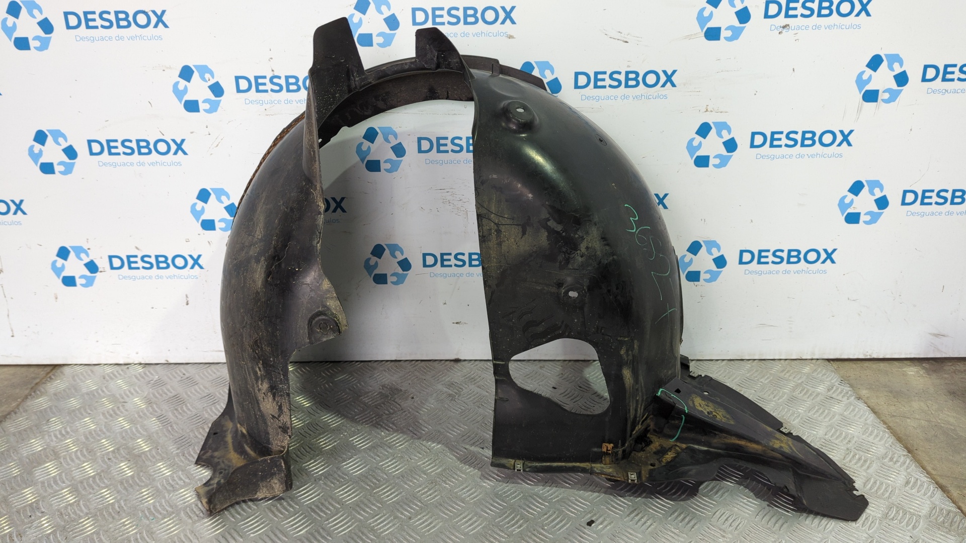 PASO RUEDA DELANTERO IZQUIERDO VOLKSWAGEN POLO VI (AE1)