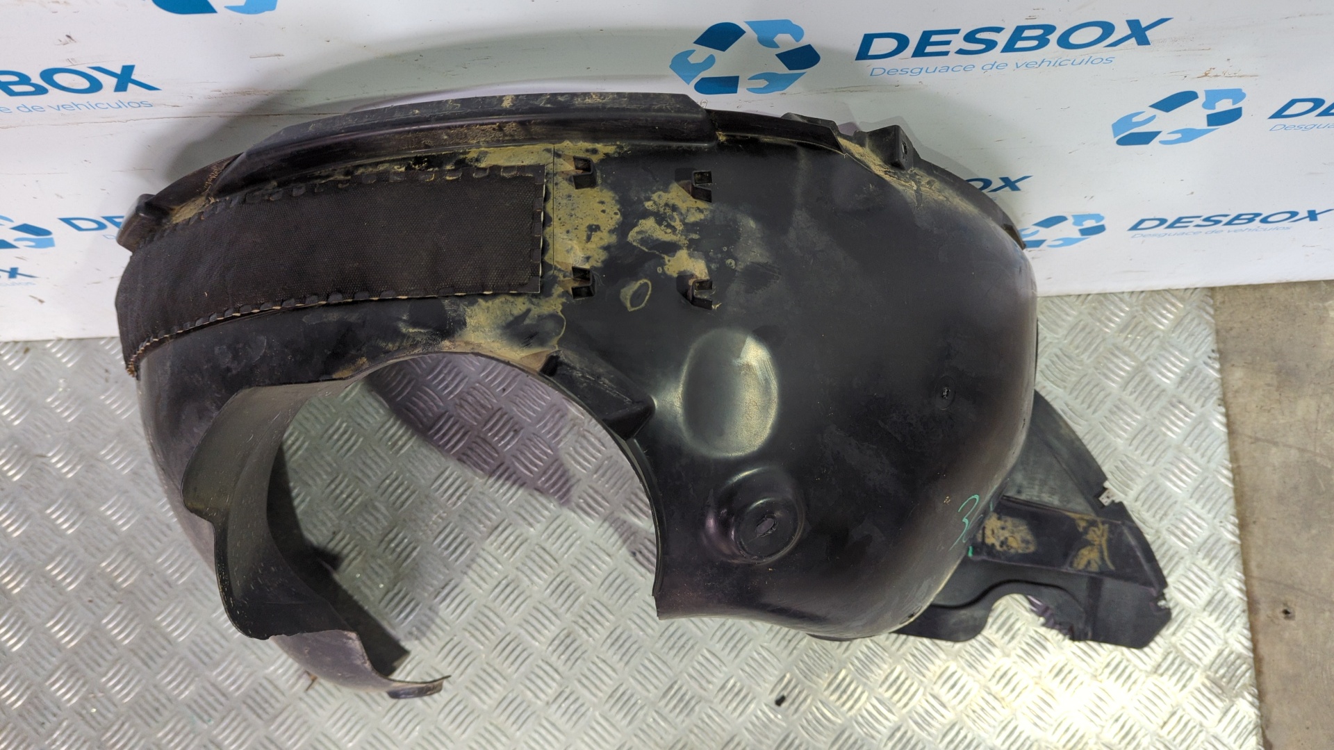 PASO RUEDA DELANTERO IZQUIERDO VOLKSWAGEN POLO VI (AE1) - vista 4