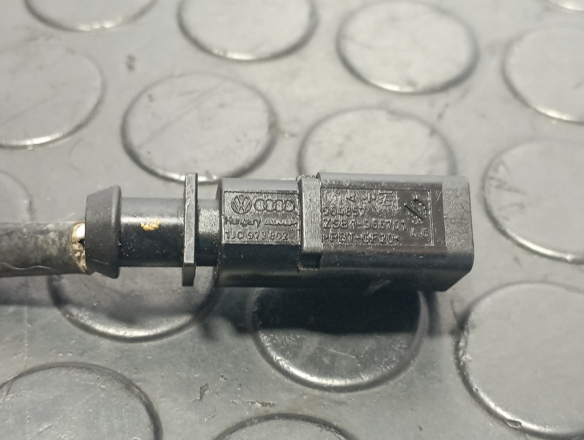 SENSOR AUDI A4 BERLINA (8W2) - vista 2