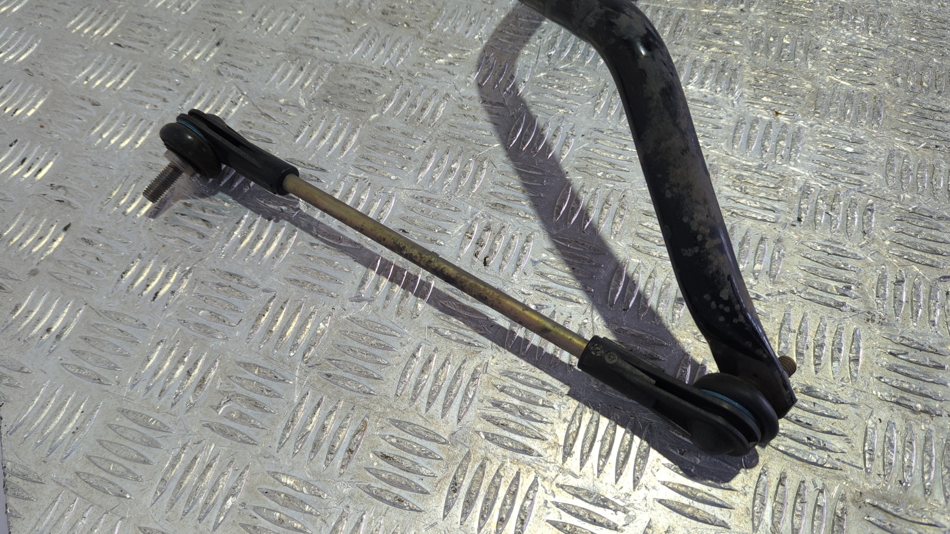 BARRA ESTABILIZADORA DELANTERA BMW SERIE X1 (F48) - vista 2