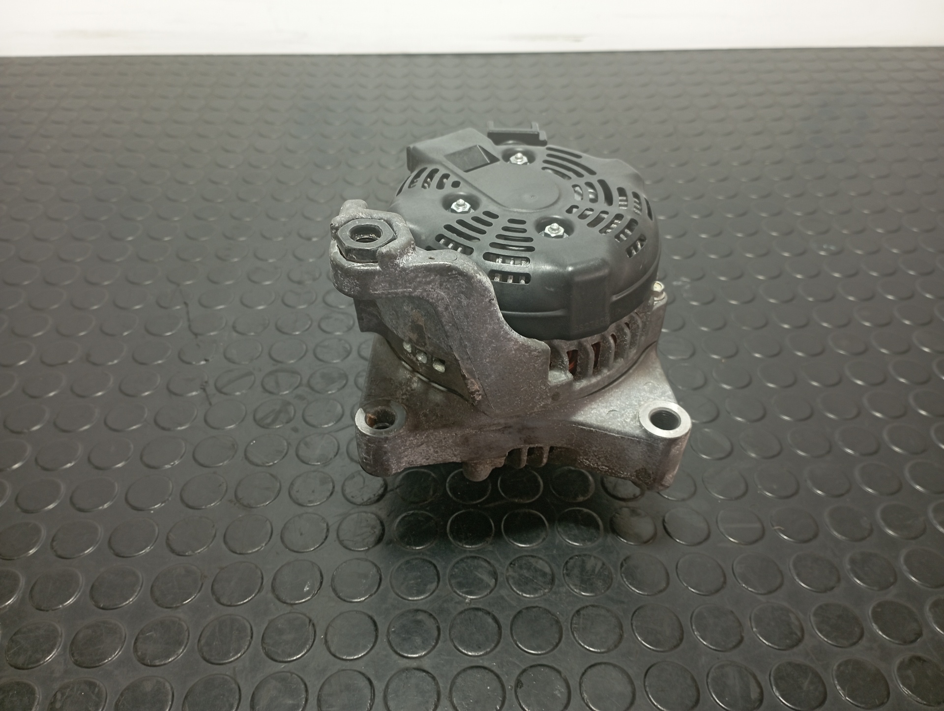 ALTERNADOR BMW SERIE X1 (F48) - vista 2