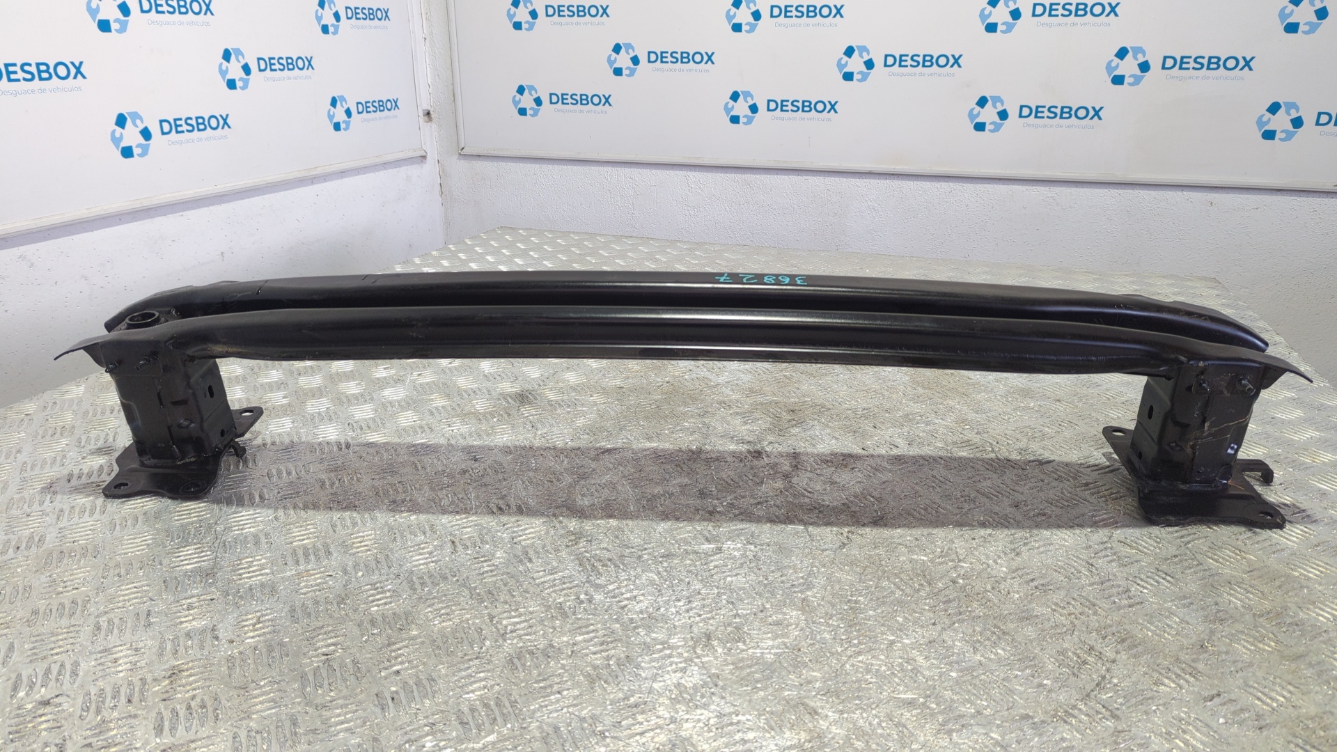 REFUERZO PARAGOLPES TRASERO VOLKSWAGEN POLO VI (AE1) - vista 2