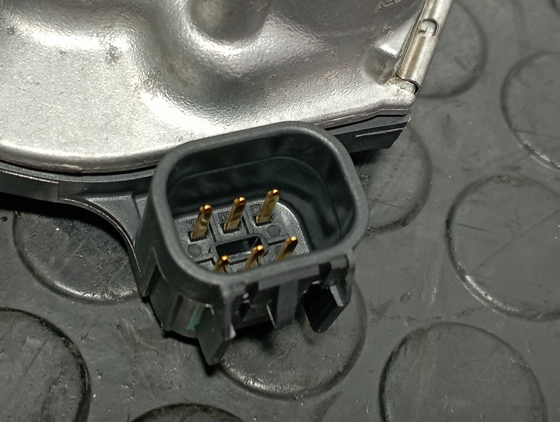 CAJA MARIPOSA OPEL MOKKA X - vista 4