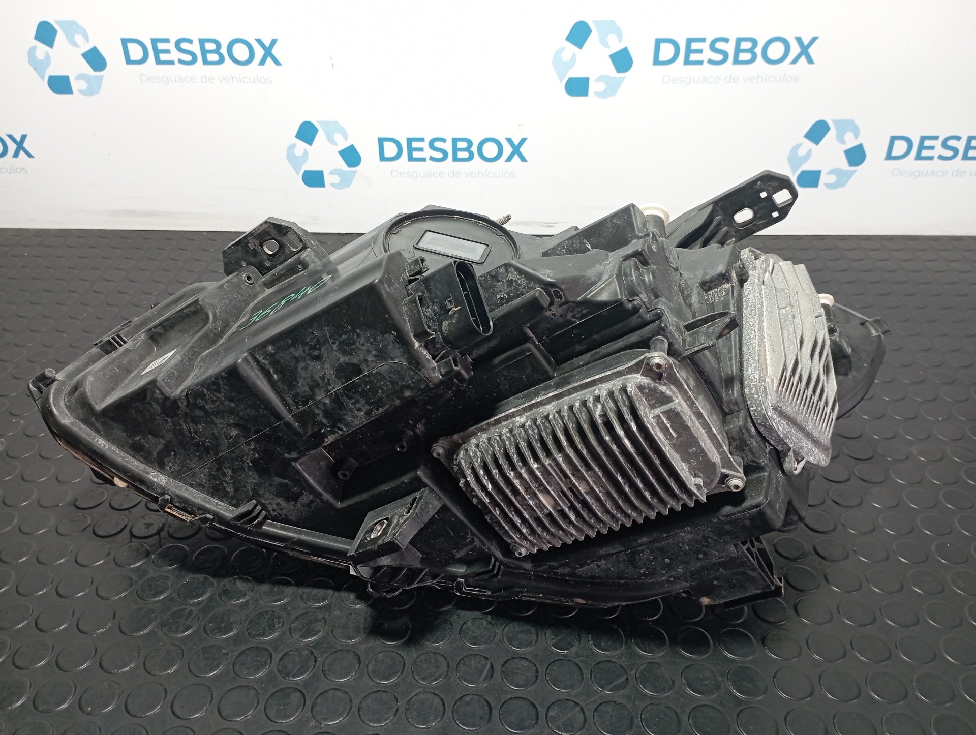 FARO DERECHO MERCEDES-BENZ CLASE A (W176) - vista 2