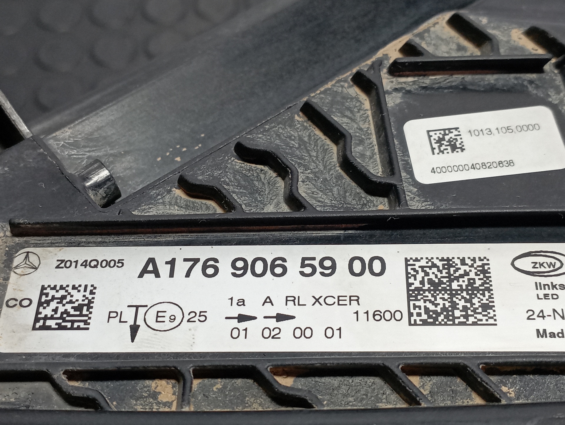 FARO IZQUIERDO MERCEDES-BENZ CLASE A (W176) - vista 4