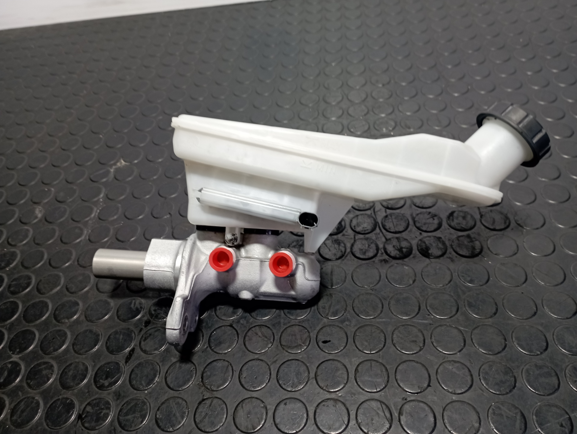 BOMBA FRENO MERCEDES-BENZ CLASE A (W176) - vista 2