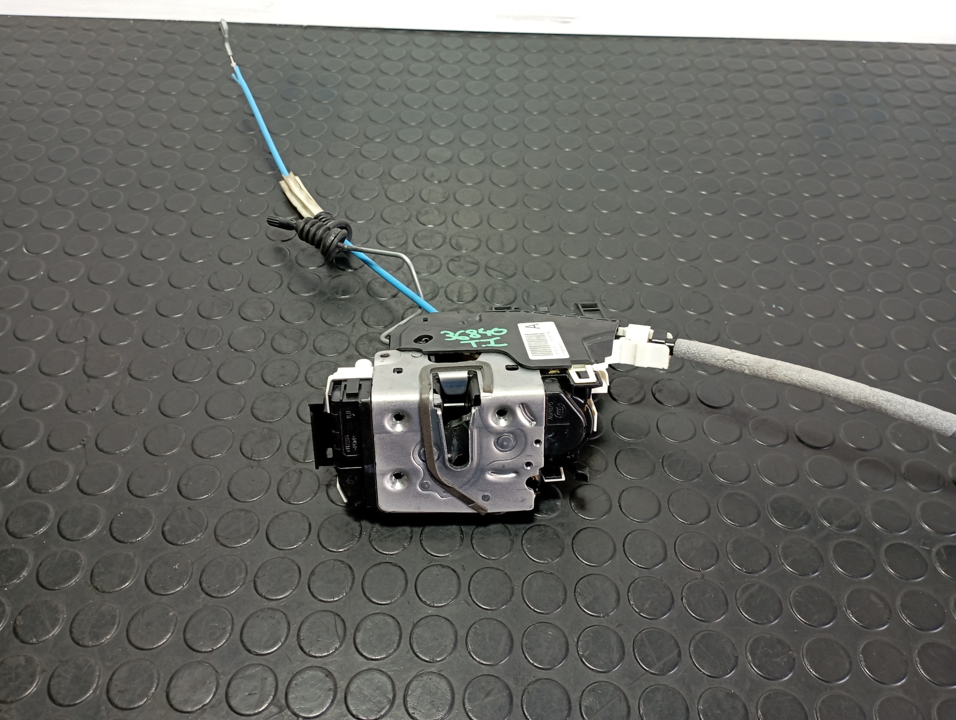 CERRADURA PUERTA TRASERA IZQUIERDA MERCEDES-BENZ CLASE A (W176) - vista 3