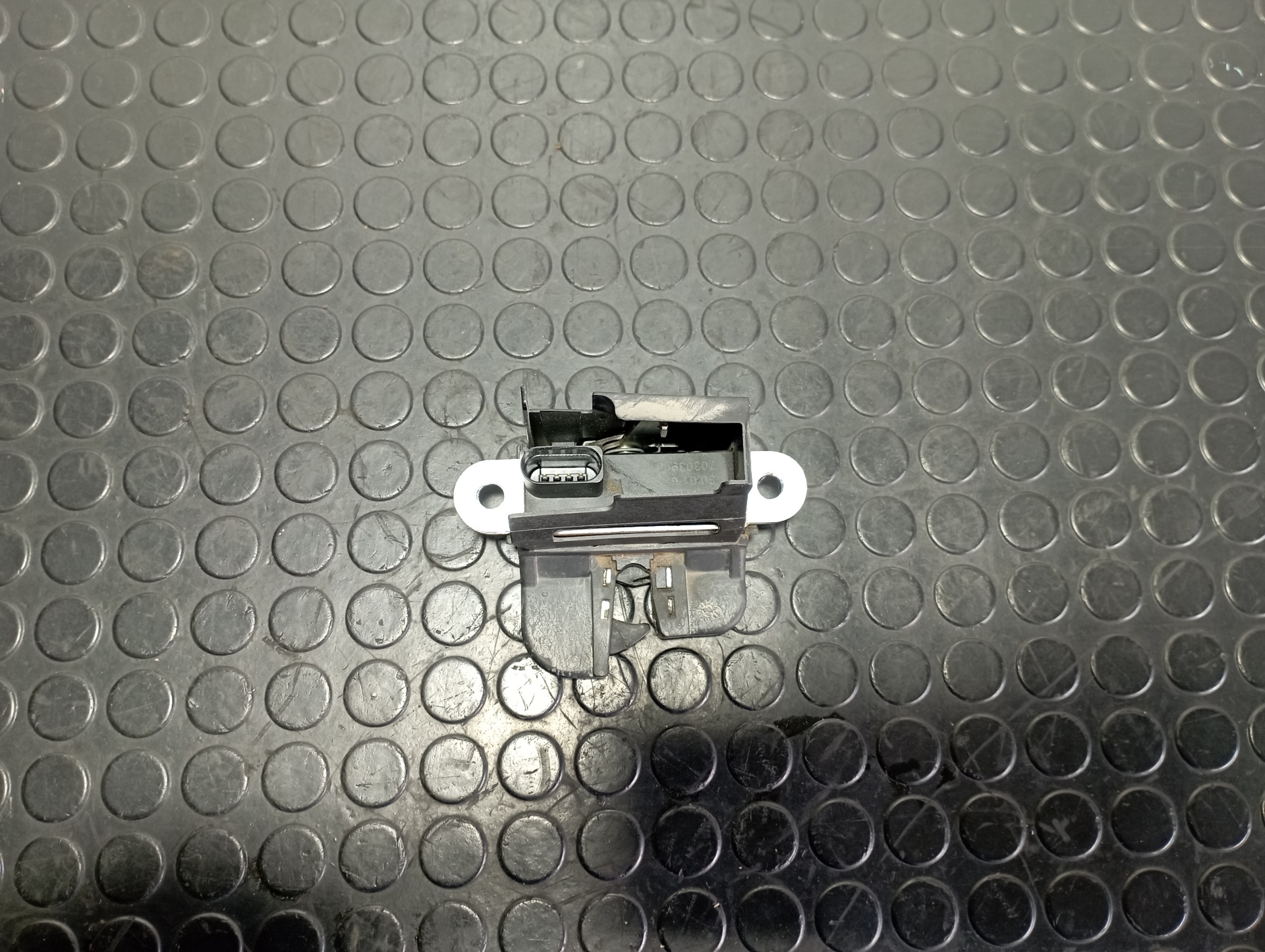 CERRADURA MALETERO / PORTON VOLKSWAGEN PASSAT VARIANT (3C5) - vista 2