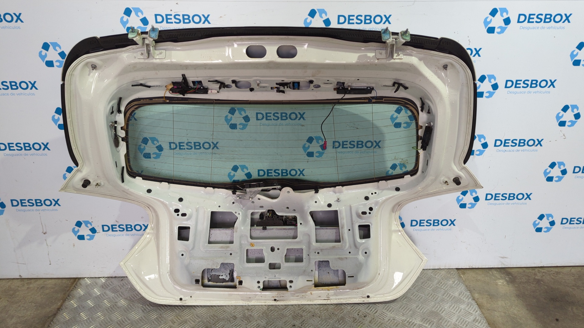 PORTON TRASERO MERCEDES-BENZ CLASE A (W176) - vista 2