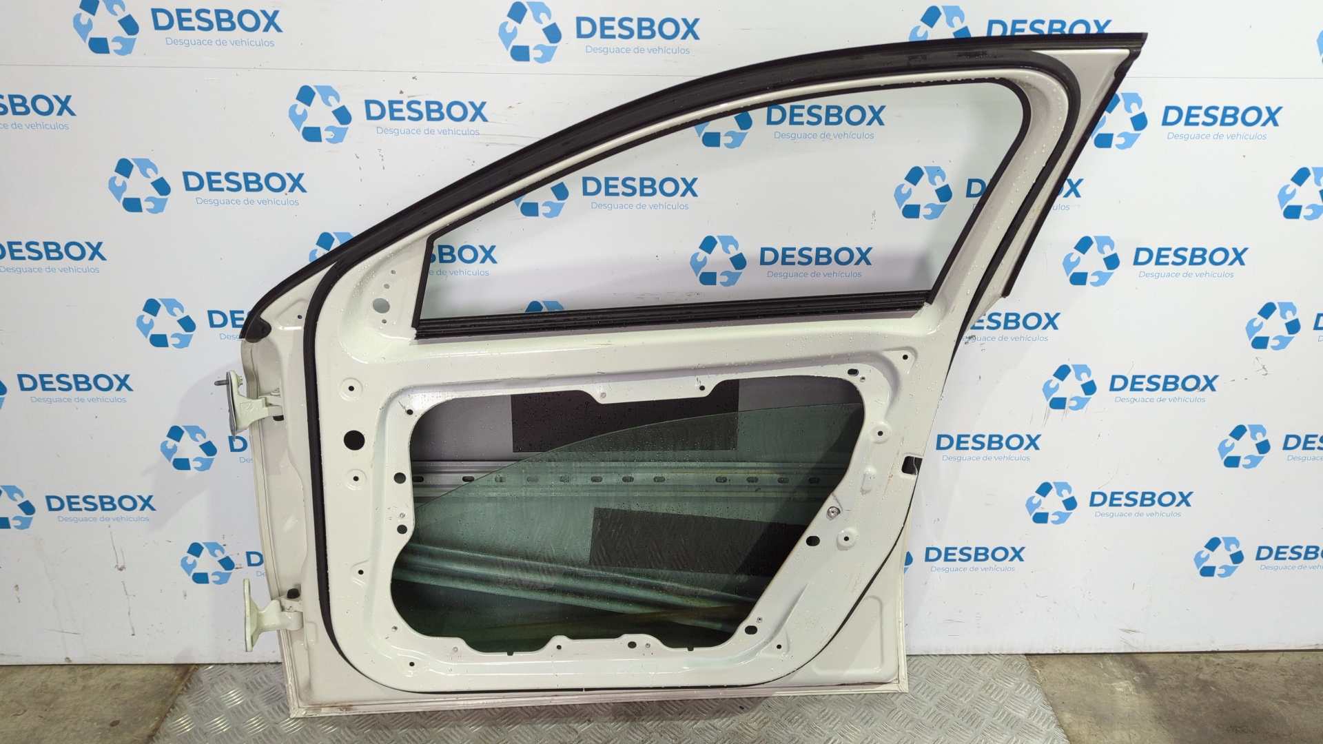 PUERTA DELANTERA DERECHA MERCEDES-BENZ CLASE A (W176) - vista 2