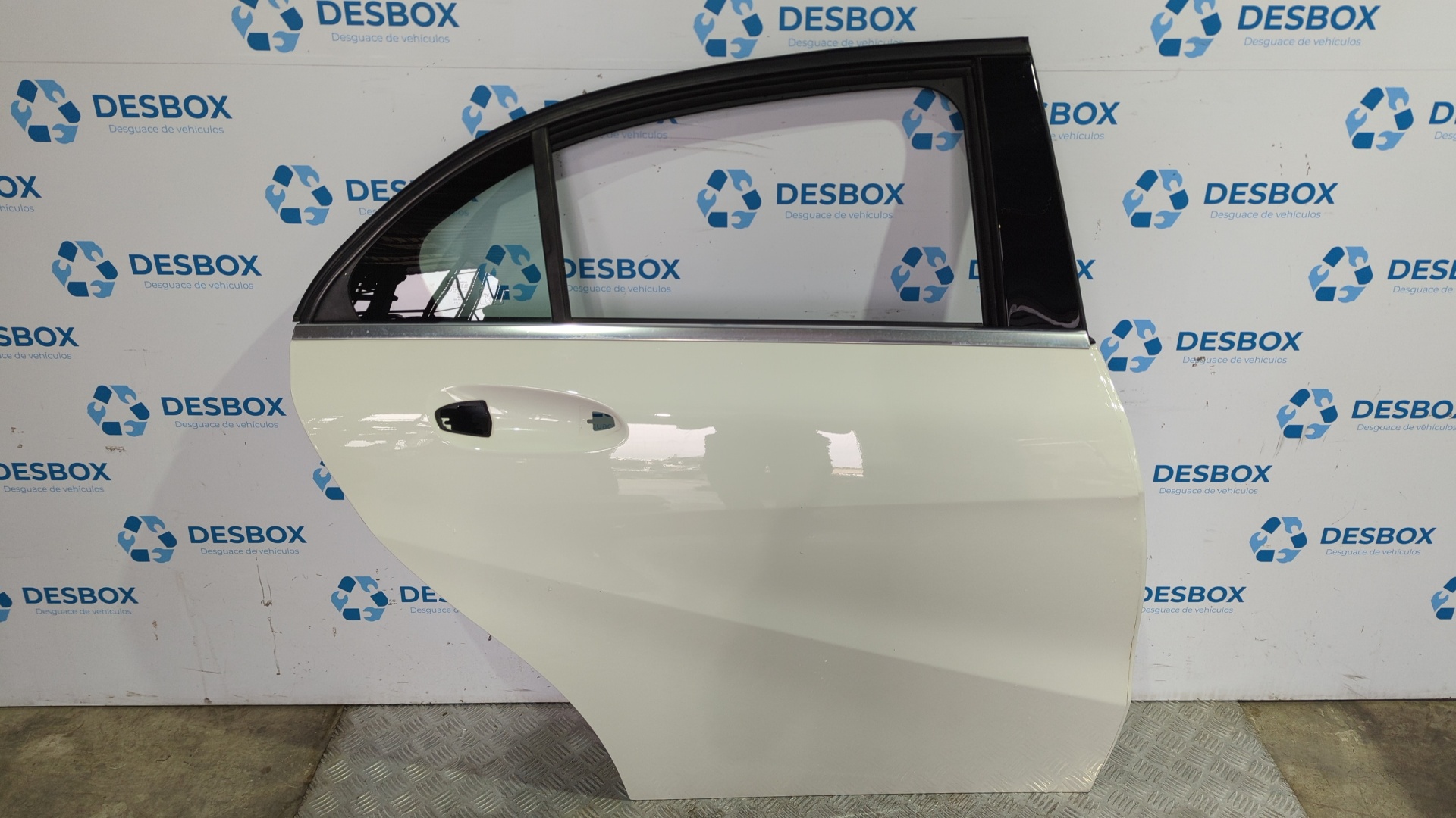 PUERTA TRASERA DERECHA MERCEDES-BENZ CLASE A (W176)