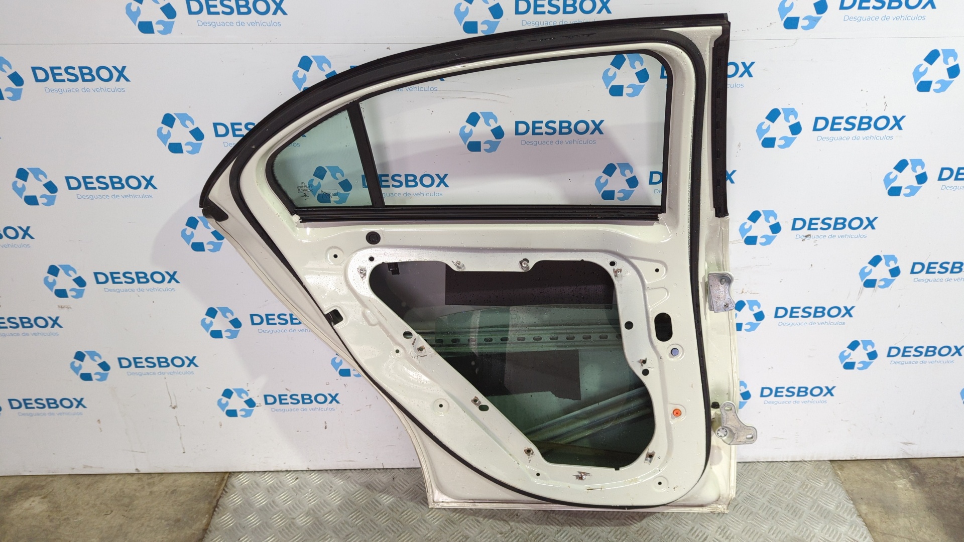 PUERTA TRASERA IZQUIERDA MERCEDES-BENZ CLASE A (W176) - vista 3