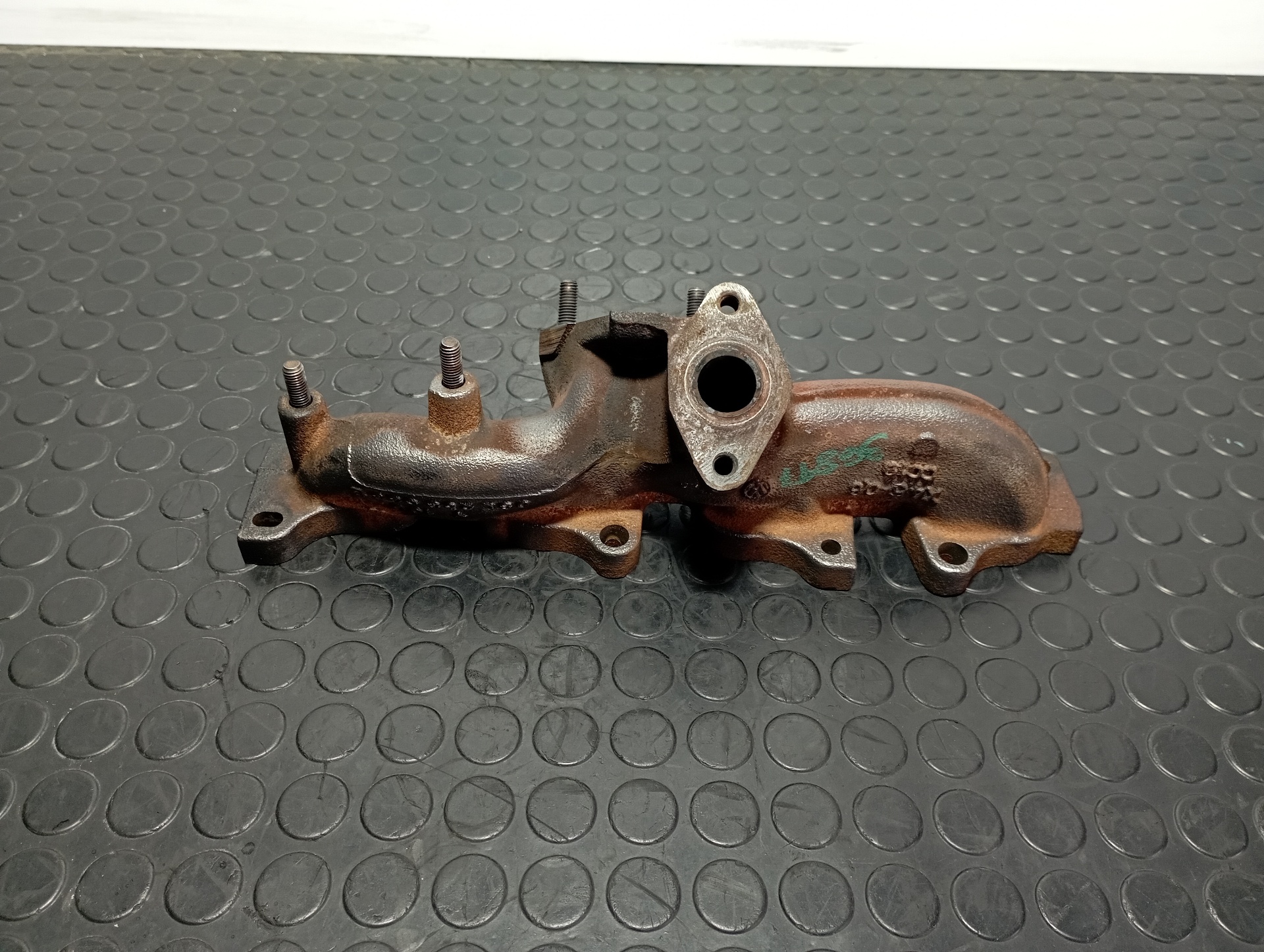 COLECTOR ESCAPE AUDI Q5 (8R) - vista 3