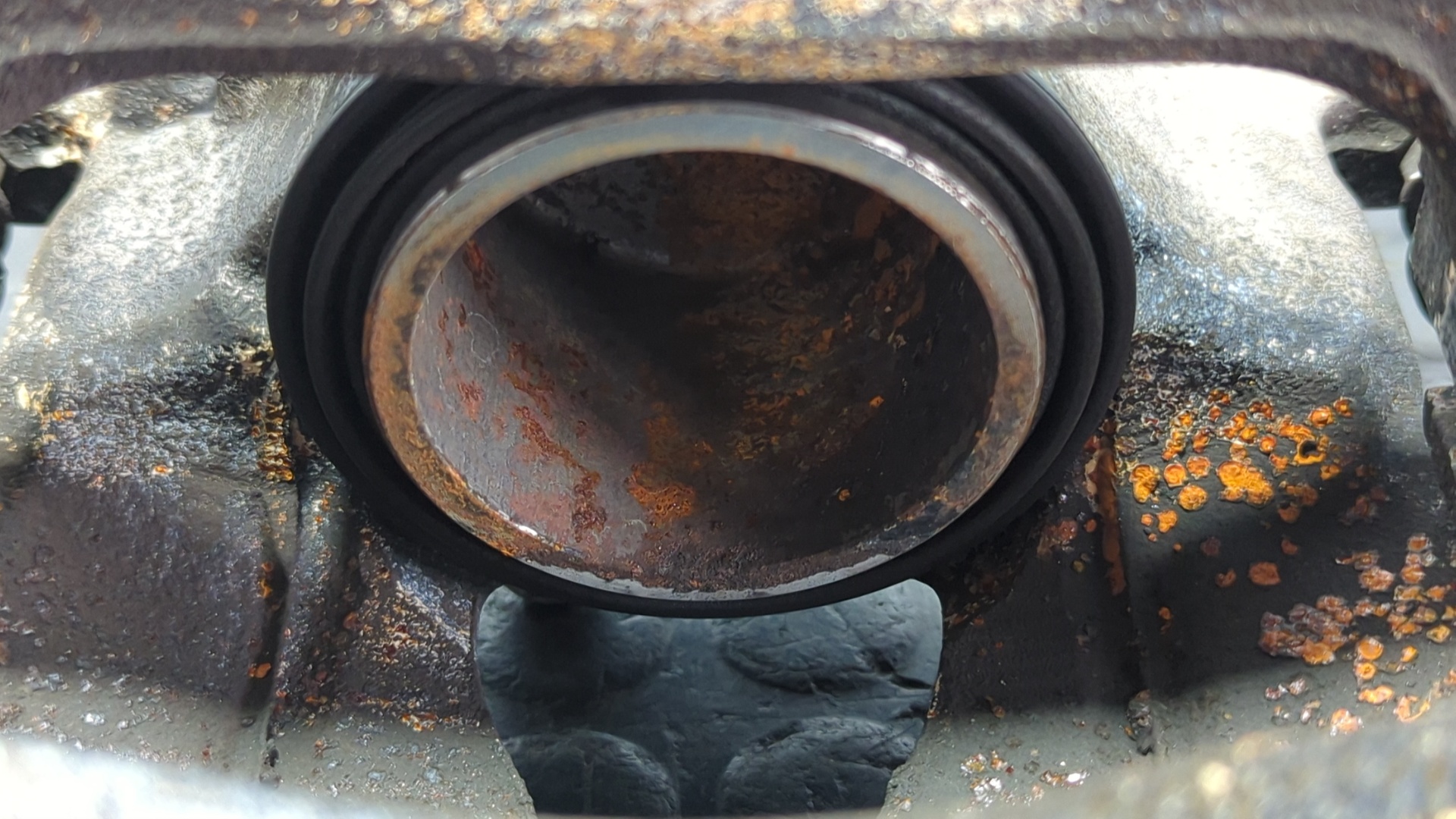 PINZA DE FRENO DELANTERA IZQUIERDA MERCEDES-BENZ CLASE A (W176) - vista 4