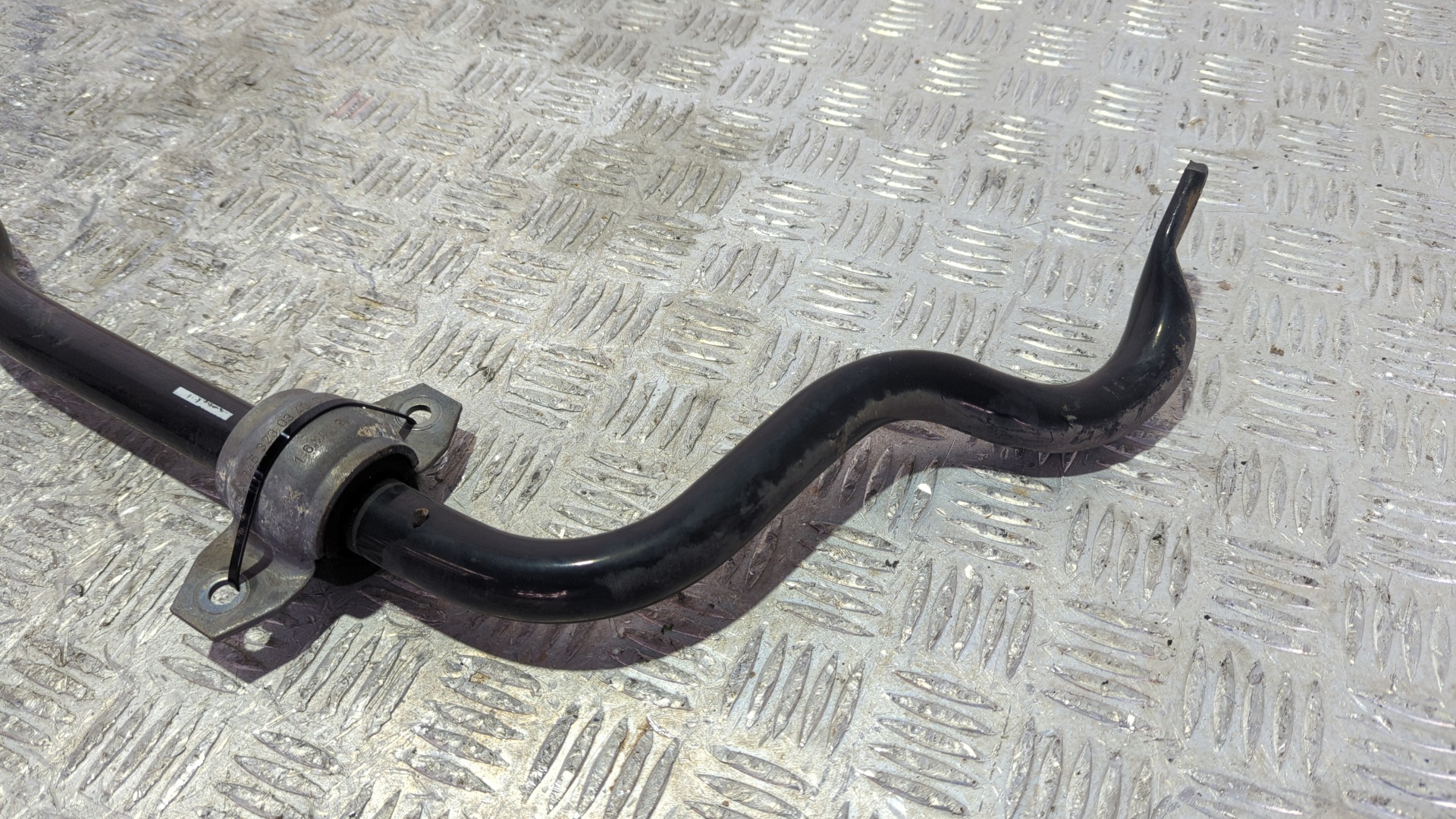 BARRA ESTABILIZADORA DELANTERA MERCEDES-BENZ CLASE A (W176) - vista 3