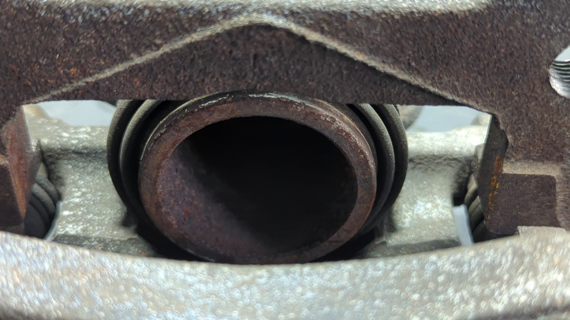 PINZA DE FRENO DELANTERA DERECHA SUZUKI GRAND VITARA 3 PUERTAS SQ (GT) - vista 4