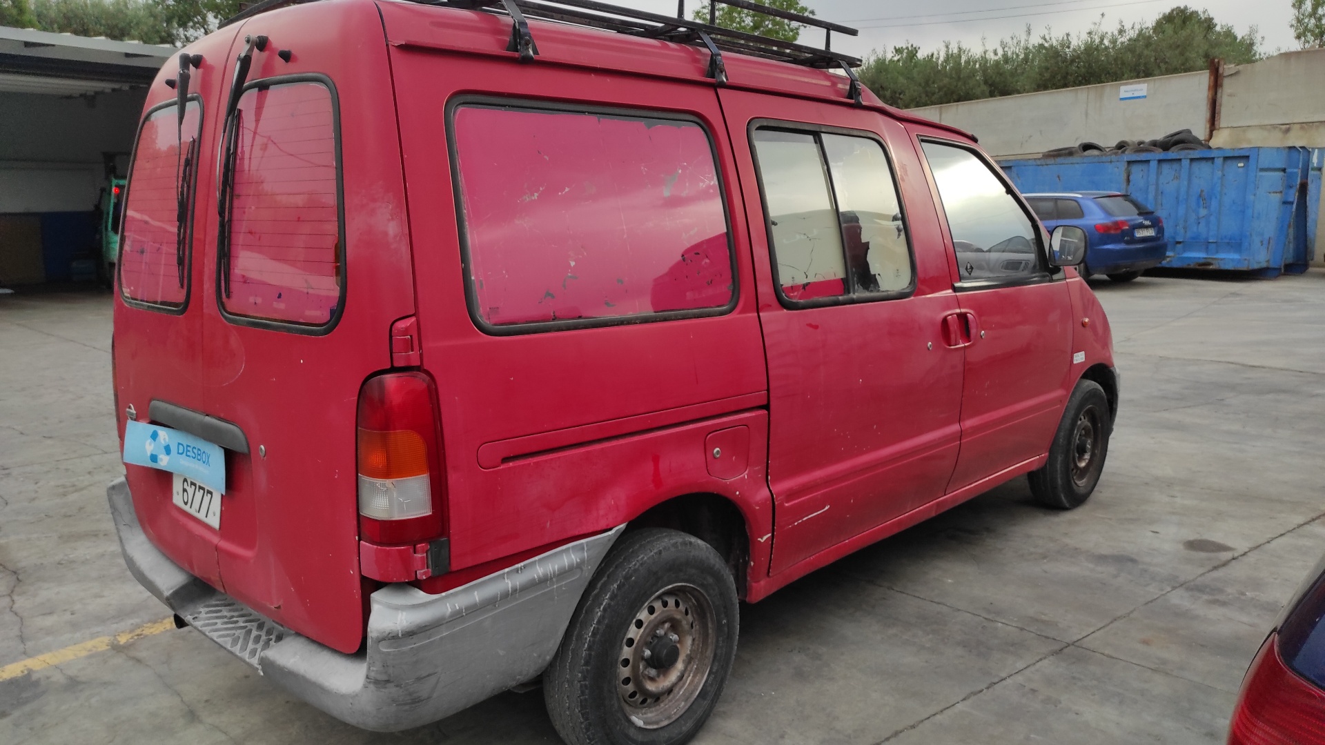 PUERTA TRASERA DERECHA NISSAN VANETTE CARGO - vista 4