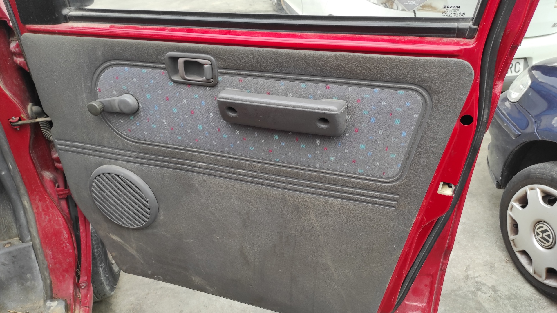 PUERTA TRASERA DERECHA NISSAN VANETTE CARGO - vista 2