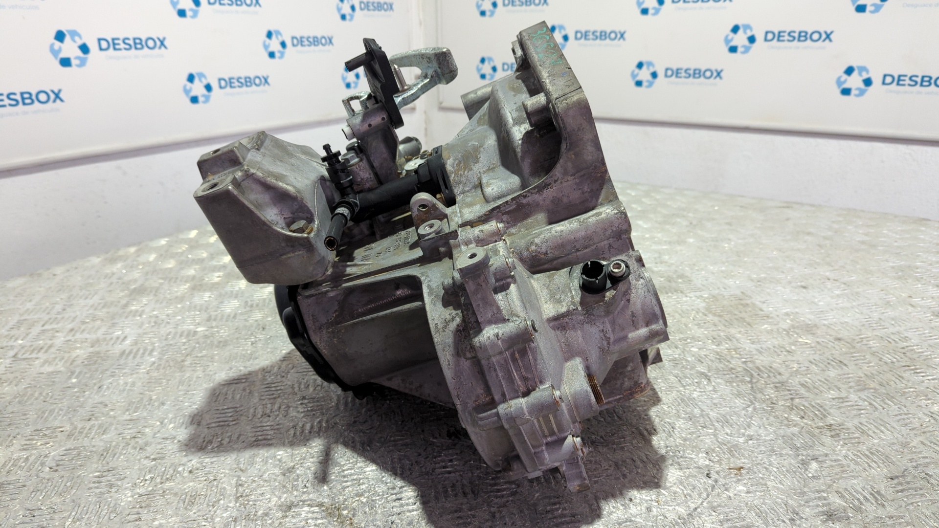 CAJA CAMBIOS VOLKSWAGEN POLO VI (AE1) - vista 2