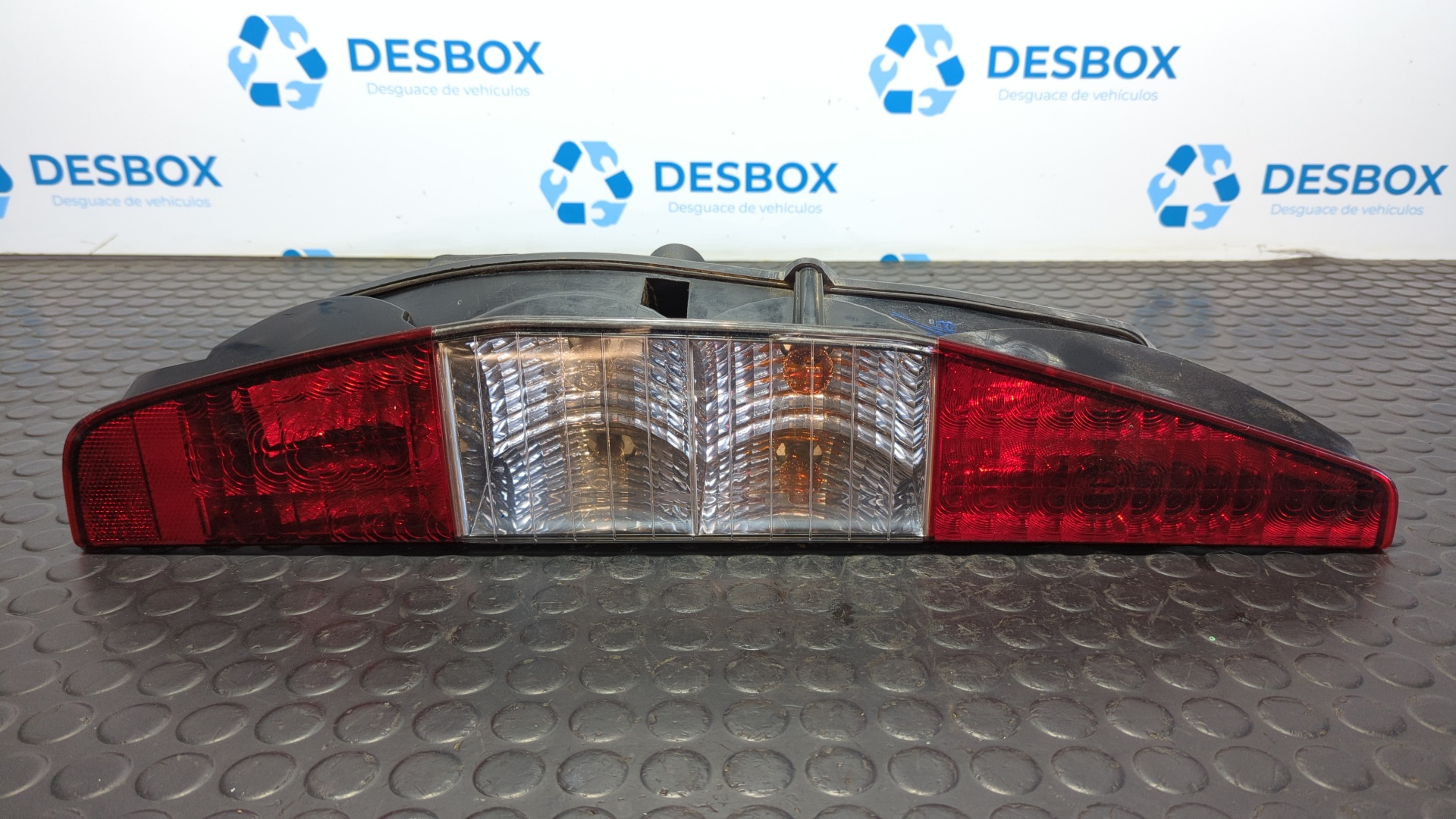 PILOTO TRASERO IZQUIERDO FIAT DOBLO (119)