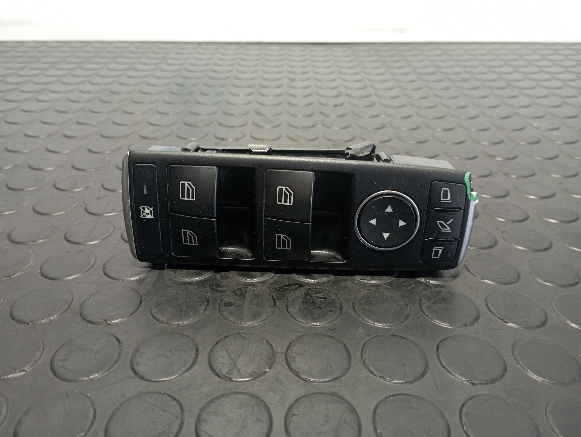 MANDO ELEVALUNAS DELANTERO IZQUIERDO MERCEDES-BENZ CLASE A (W176) - vista 3