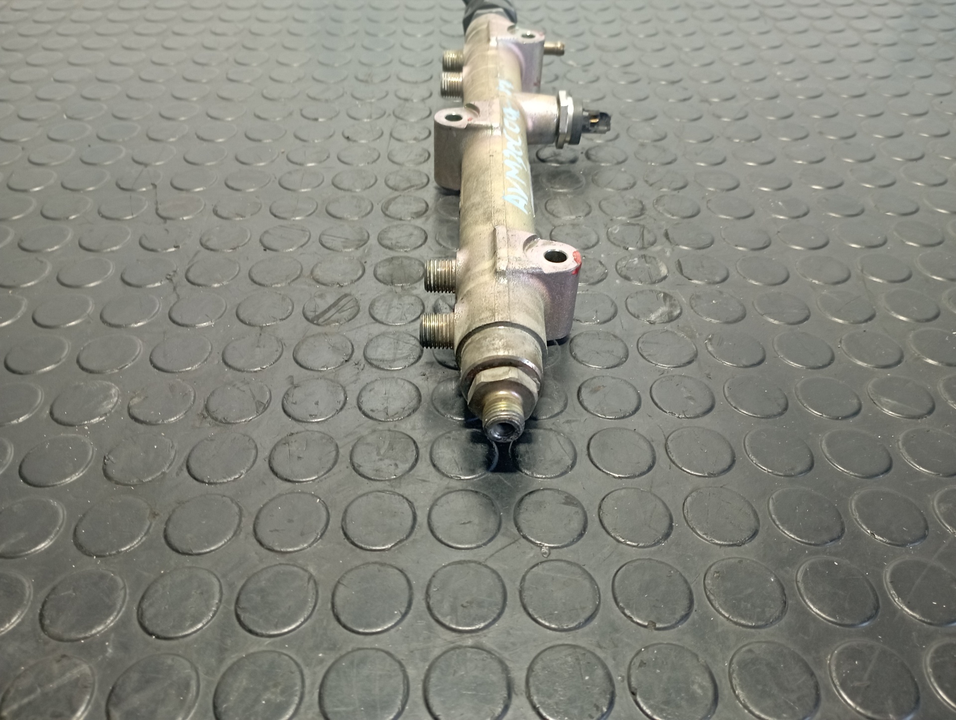 RAMPA INYECTORA CHRYSLER JEEP CHEROKEE - vista 4