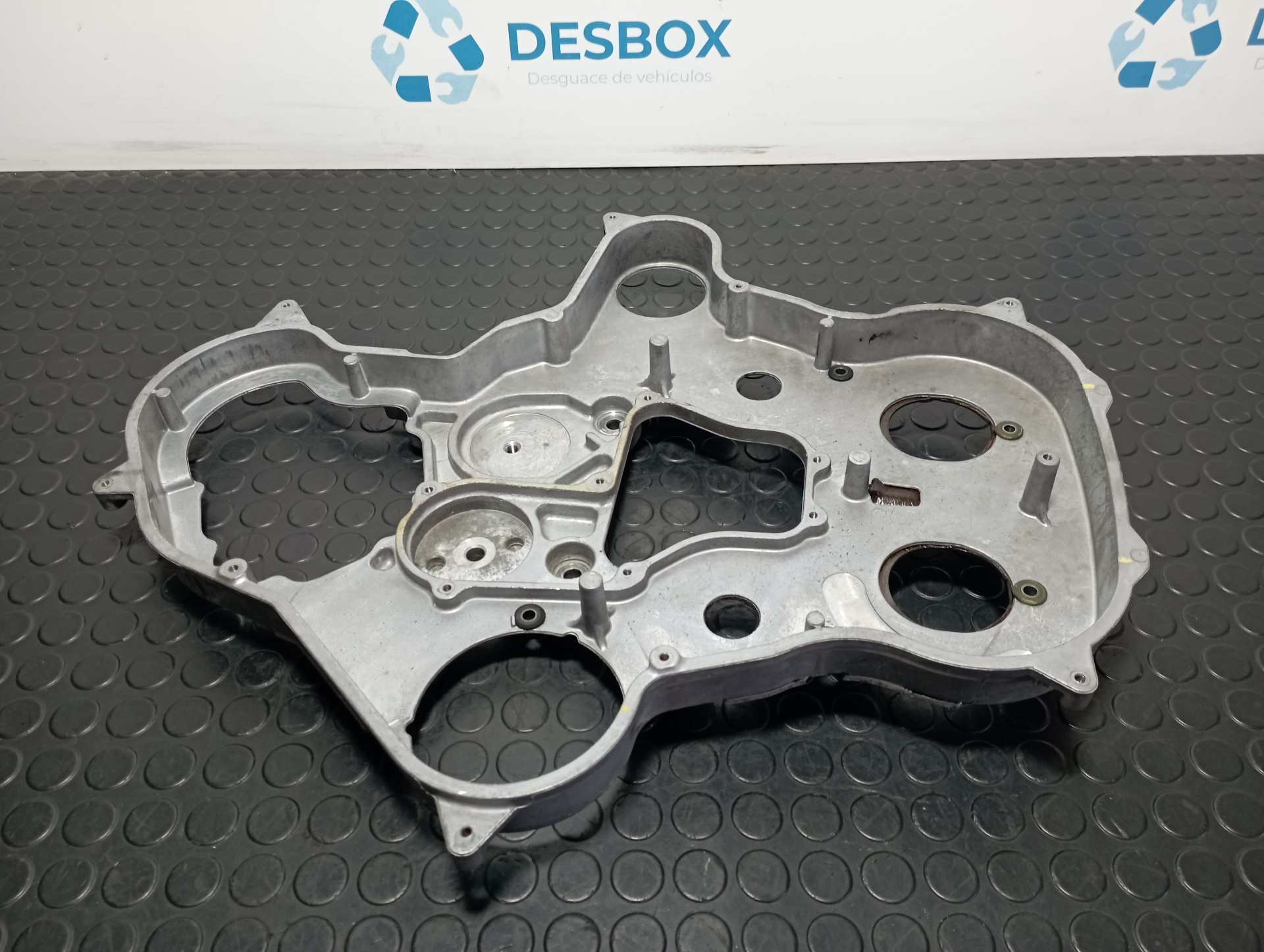 TAPA DISTRIBUCION CHRYSLER JEEP CHEROKEE - vista 2