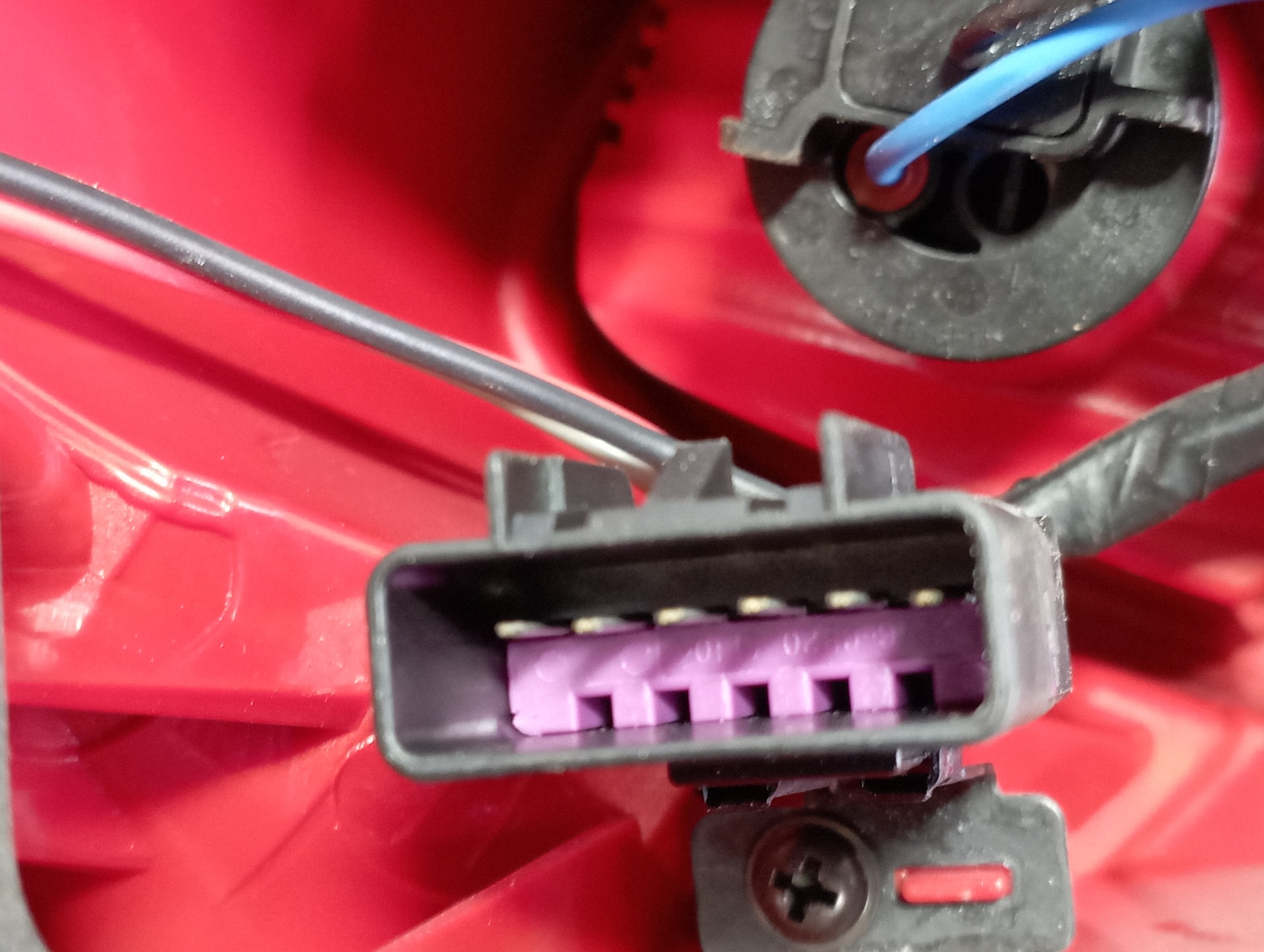 PILOTO TRASERO DERECHO OPEL MOKKA X - vista 5