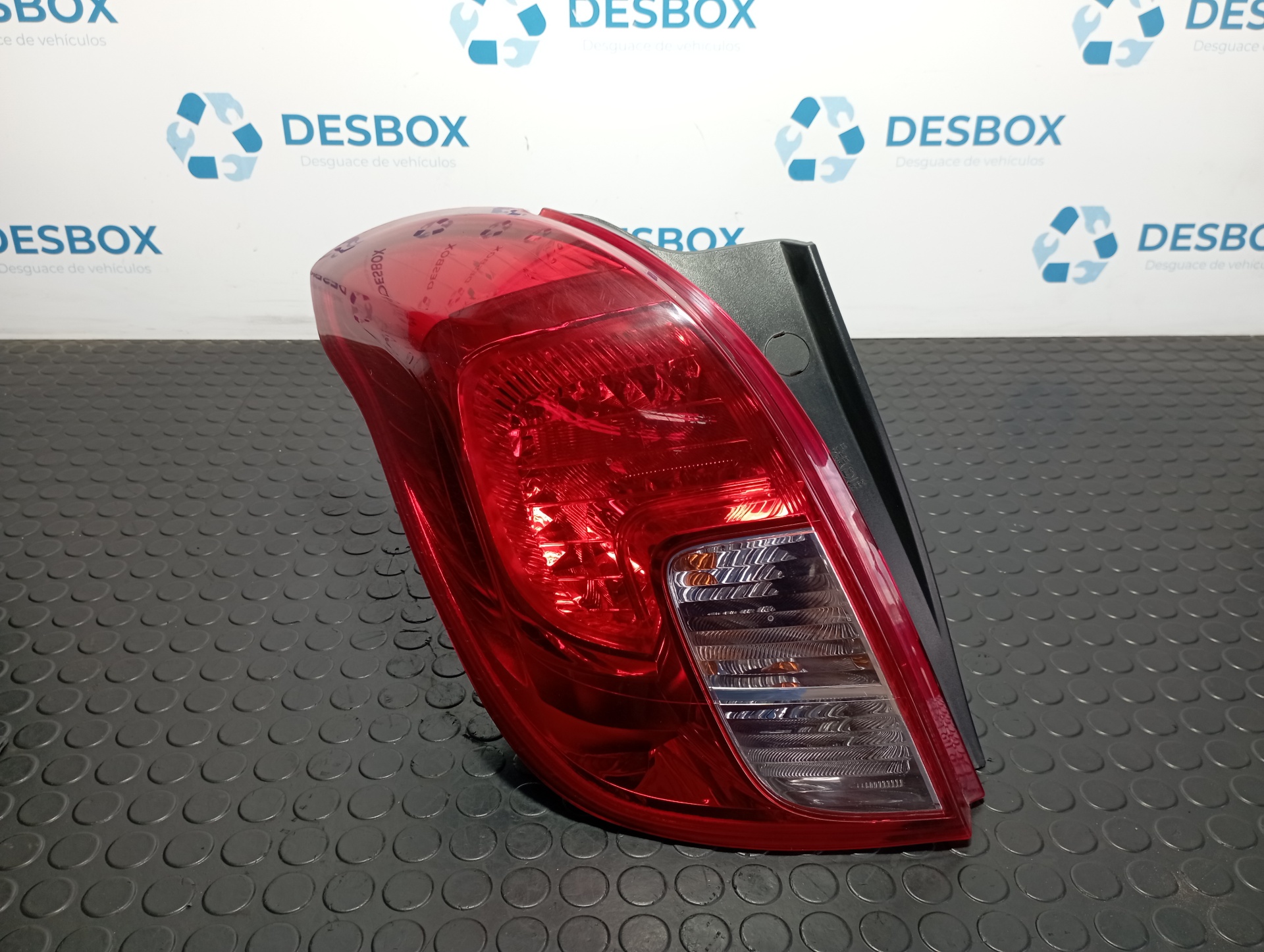 PILOTO TRASERO IZQUIERDO OPEL MOKKA X