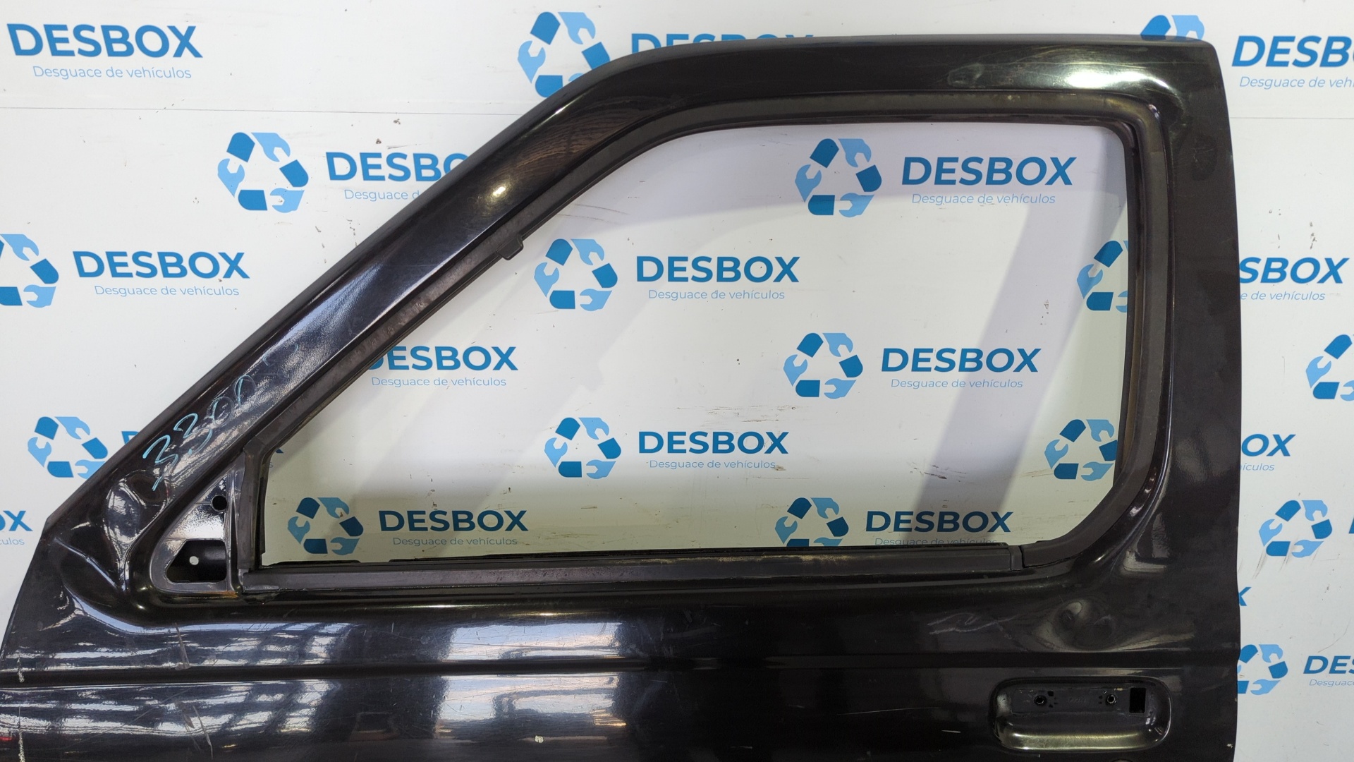 PUERTA DELANTERA IZQUIERDA NISSAN PICK-UP (D22) - vista 2