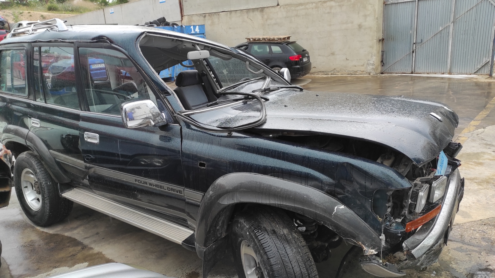 TOYOTA LAND CRUISER HDJ80