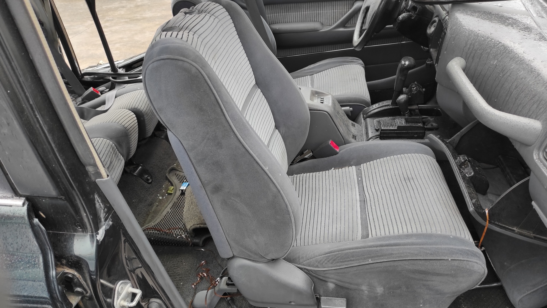 MANGUETA DELANTERA IZQUIERDA TOYOTA LAND CRUISER HDJ80 - vista 11