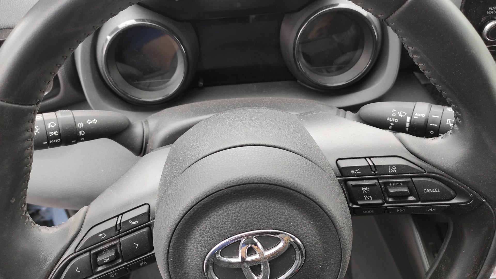 TRANSMISION DELANTERA DERECHA TOYOTA YARIS (XP21) - vista 17