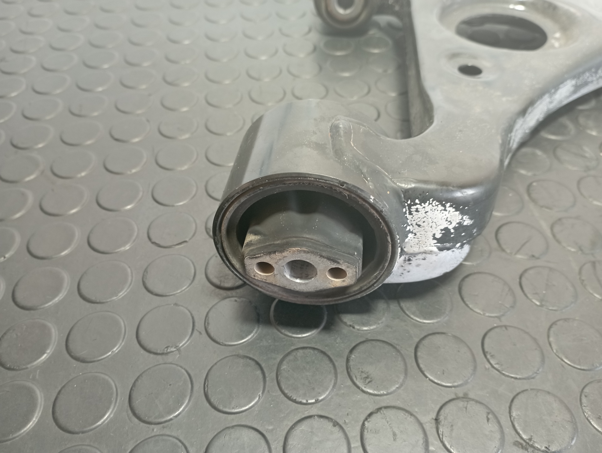 BRAZO DERECHO INFERIOR DELANTERO OPEL MOKKA X - vista 3