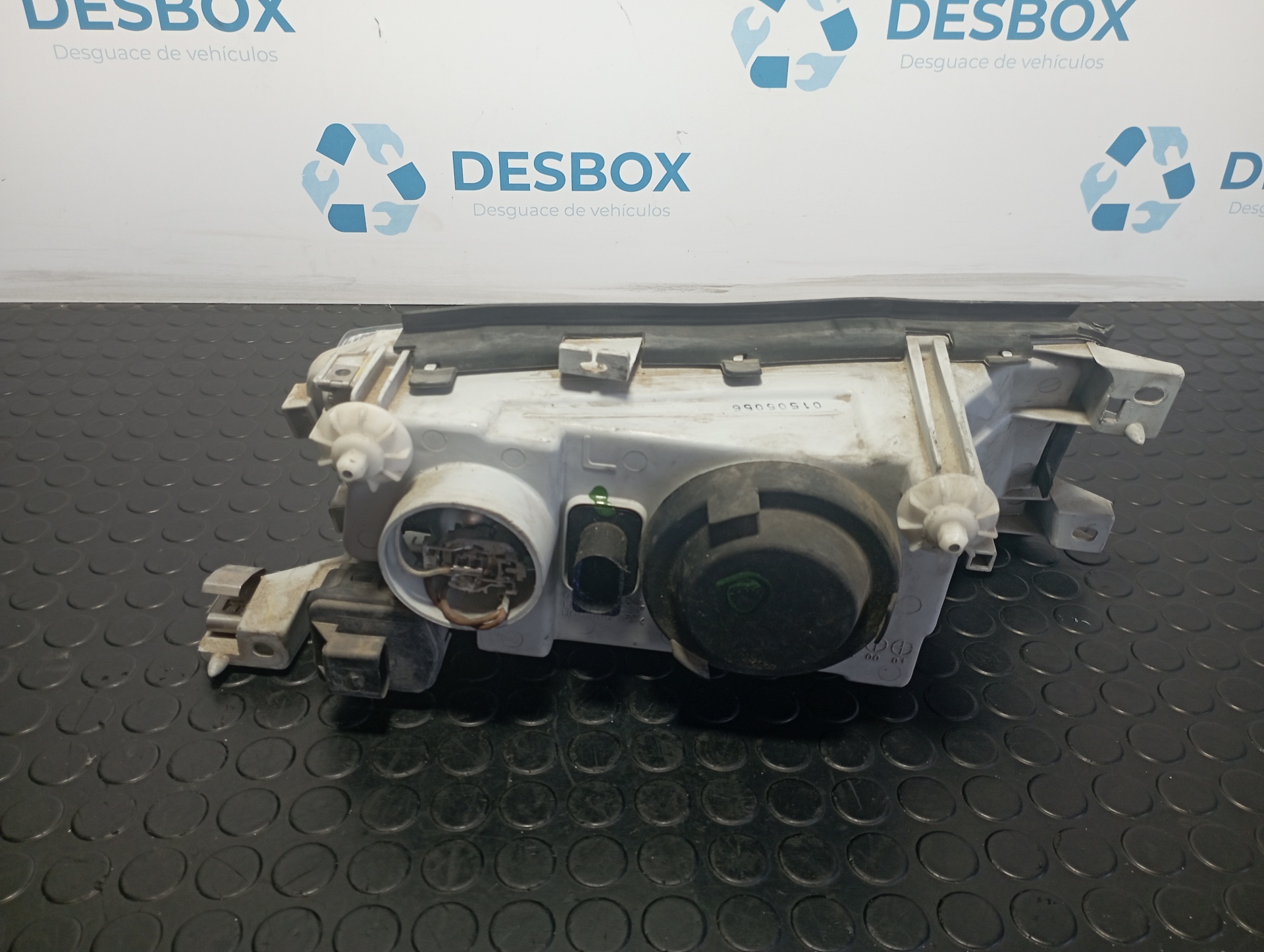 FARO IZQUIERDO SKODA OCTAVIA BERLINA (1U2) - vista 3