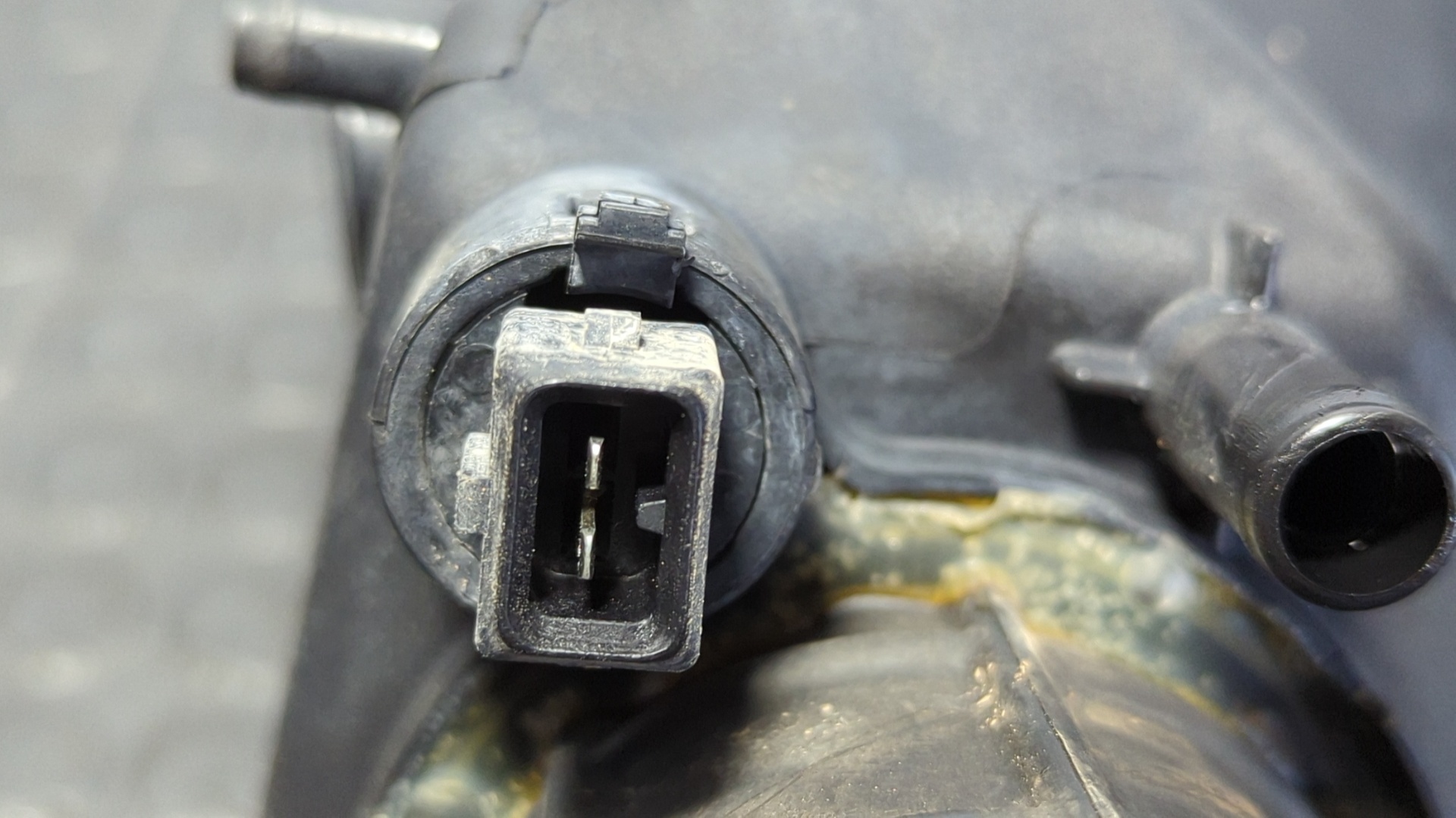 CAJA FILTRO AIRE BMW C 400 X - vista 2