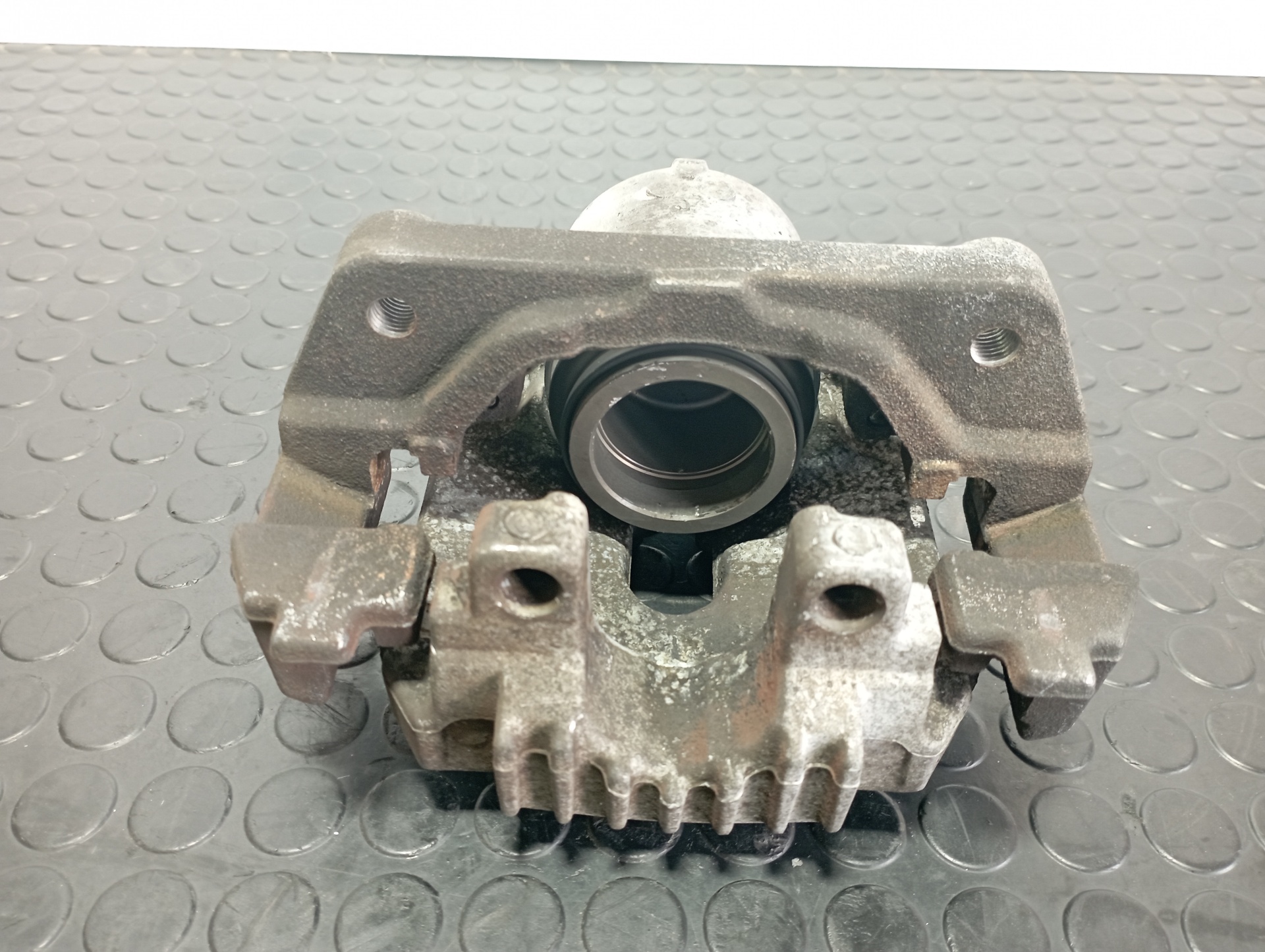 PINZA DE FRENO DELANTERA IZQUIERDA BMW SERIE 5 BERLINA (E60) - vista 4