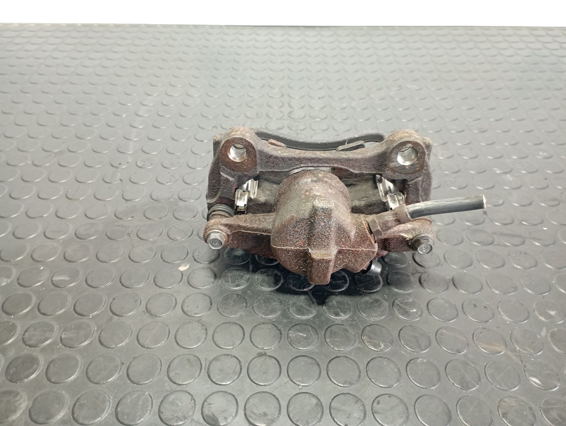 PINZA DE FRENO TRASERA IZQUIERDA PEUGEOT BOXER CAJA CERR. TECHO ELEVADO (BAT.3450)(335)(2007 =>) - vista 2