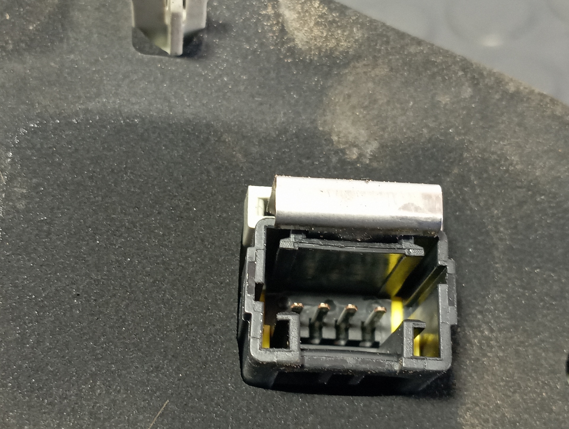 PILOTO PORTON IZQUIERDO PEUGEOT 508 SW - vista 2