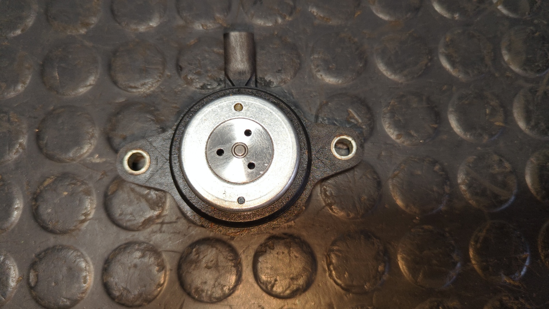 SENSOR ANGULO GIRO ARBOL DE LEVAS VOLKSWAGEN POLO VI (AE1) - vista 3