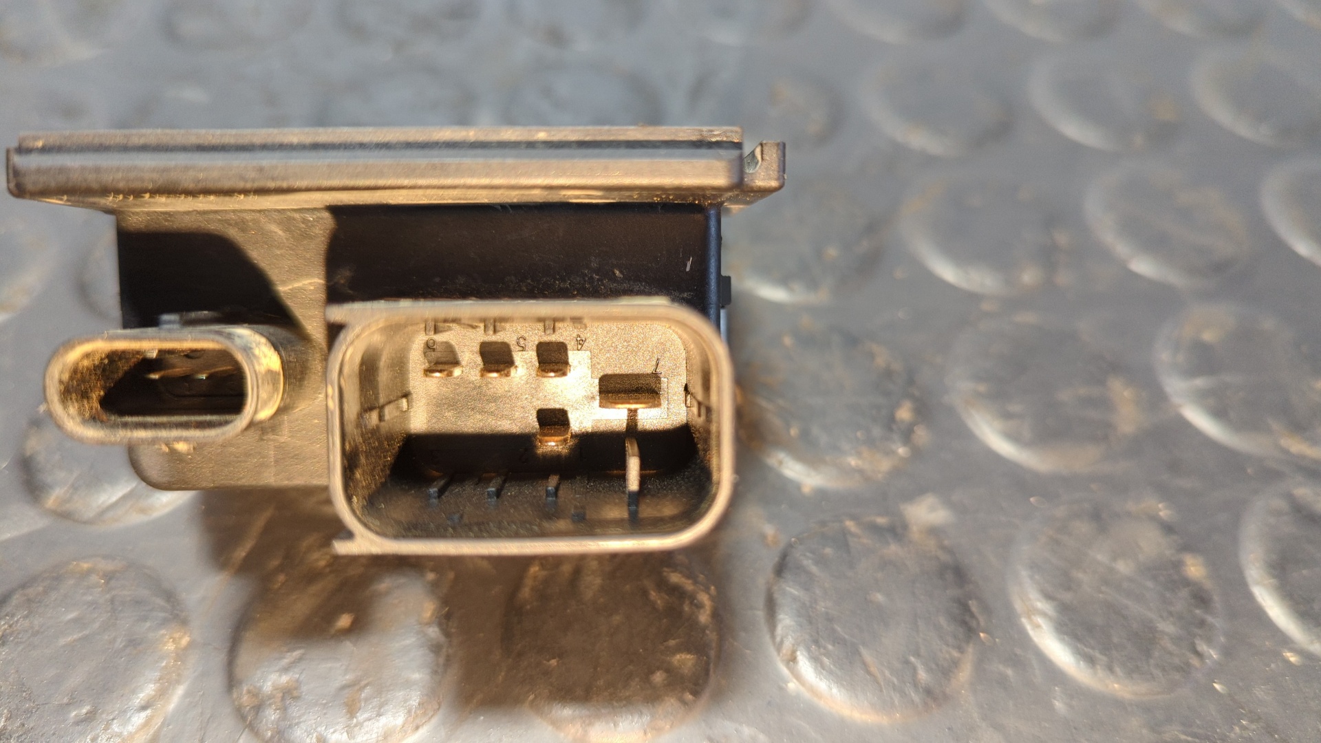 CAJA PRECALENTAMIENTO BMW SERIE 1 LIM. (F20) - vista 4