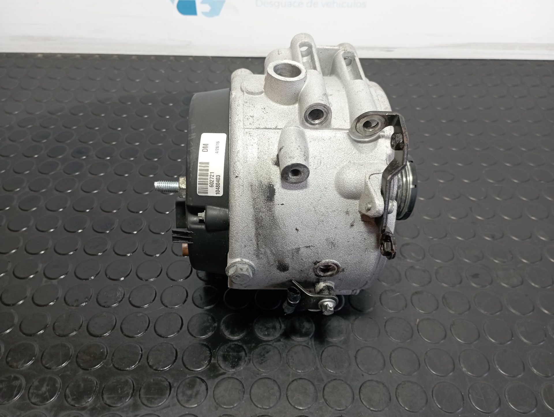 ALTERNADOR MERCEDES-BENZ CLASE C (W203) BERLINA - recambio desguace - vista 2