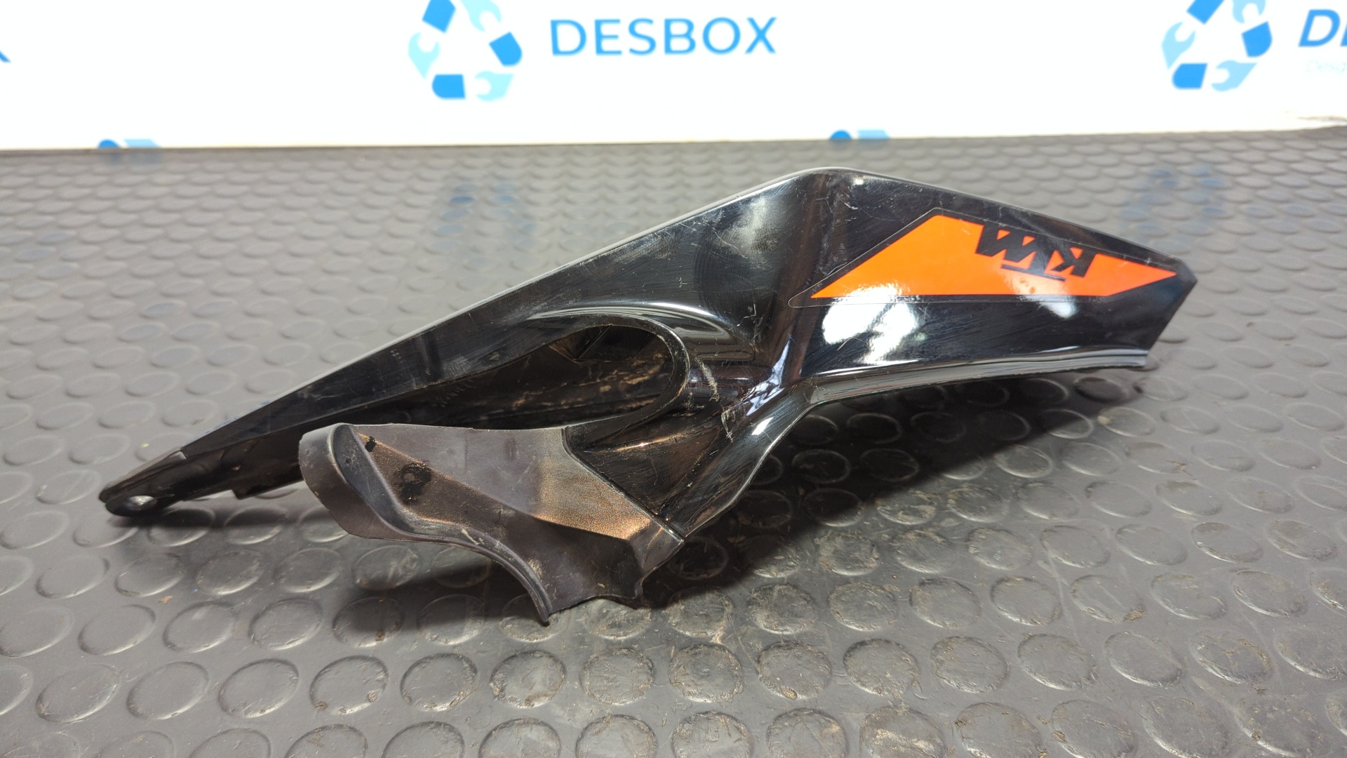 MOLDURA KTM 125 DUKE - vista 2